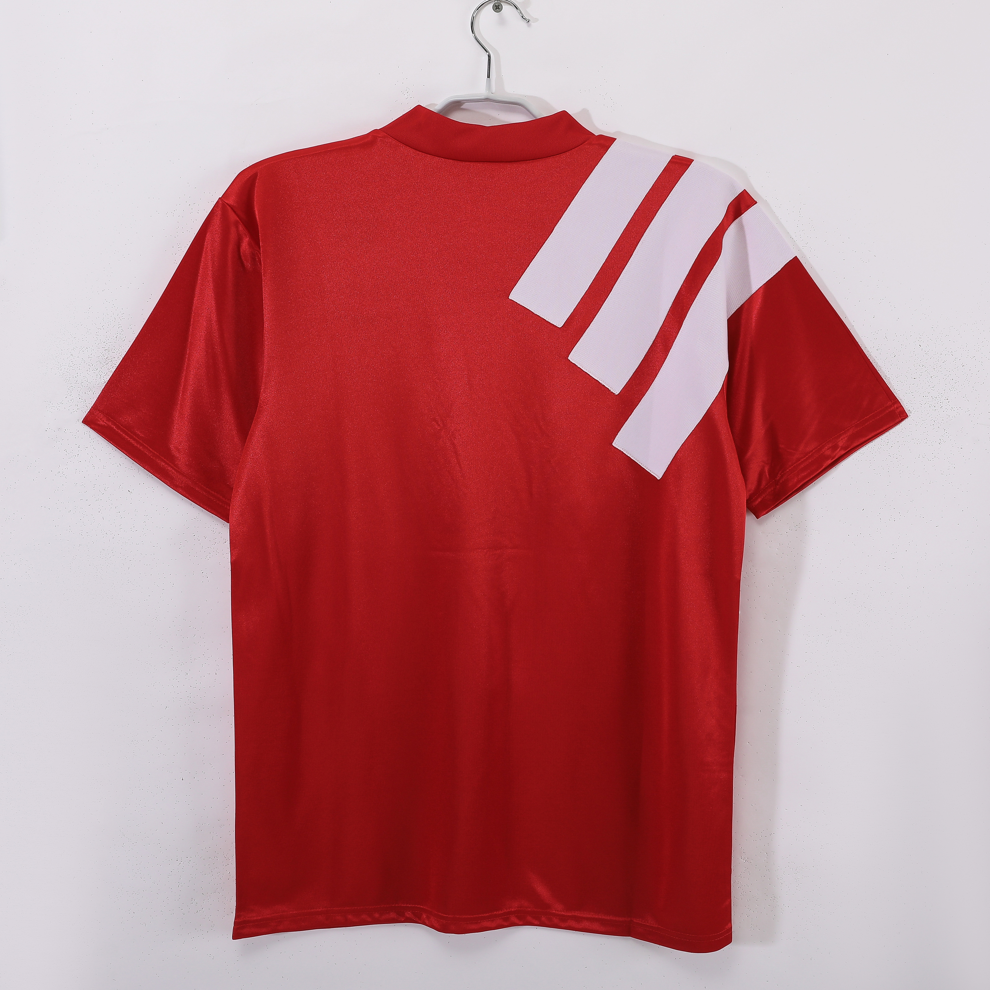 Retro LVP 1992/93 Home Red