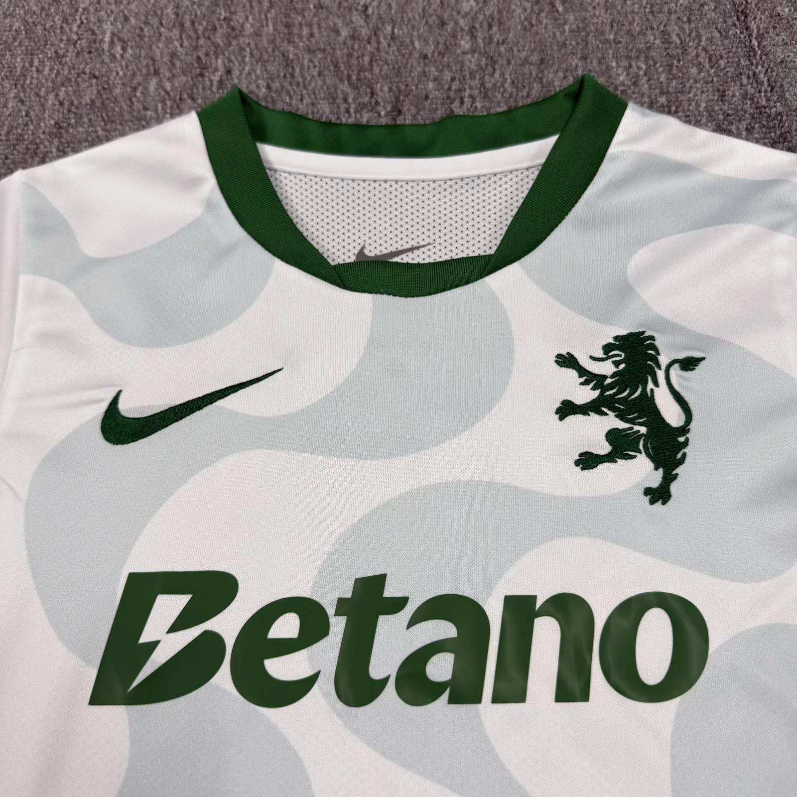 Kids Sporting Lisbon 25/26 White Away 16-28 4