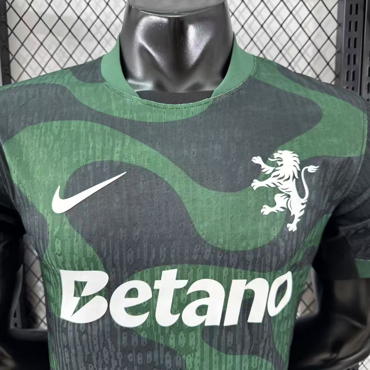 Player Version Sporting Lisbon 25/26 Away S-XXL 3