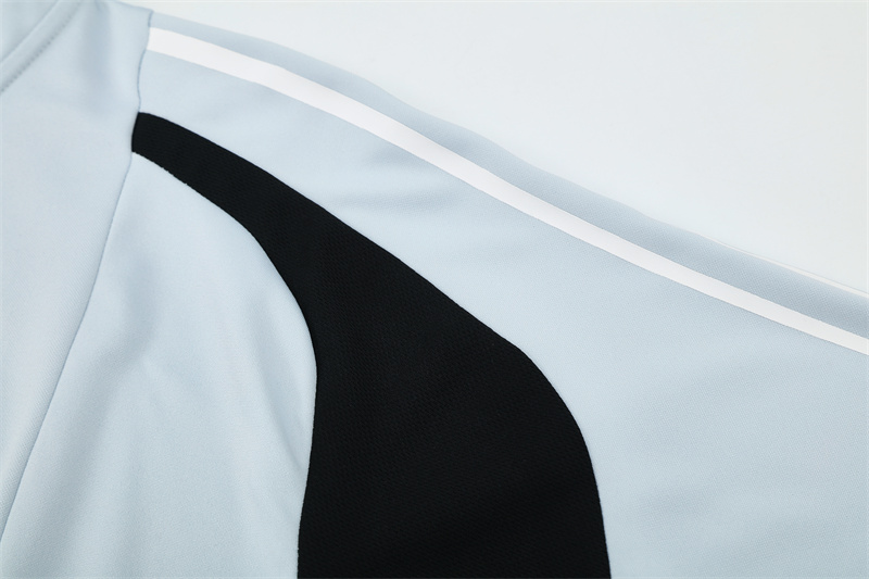 Real Madrid 04/05 half zipper Training Light Gray