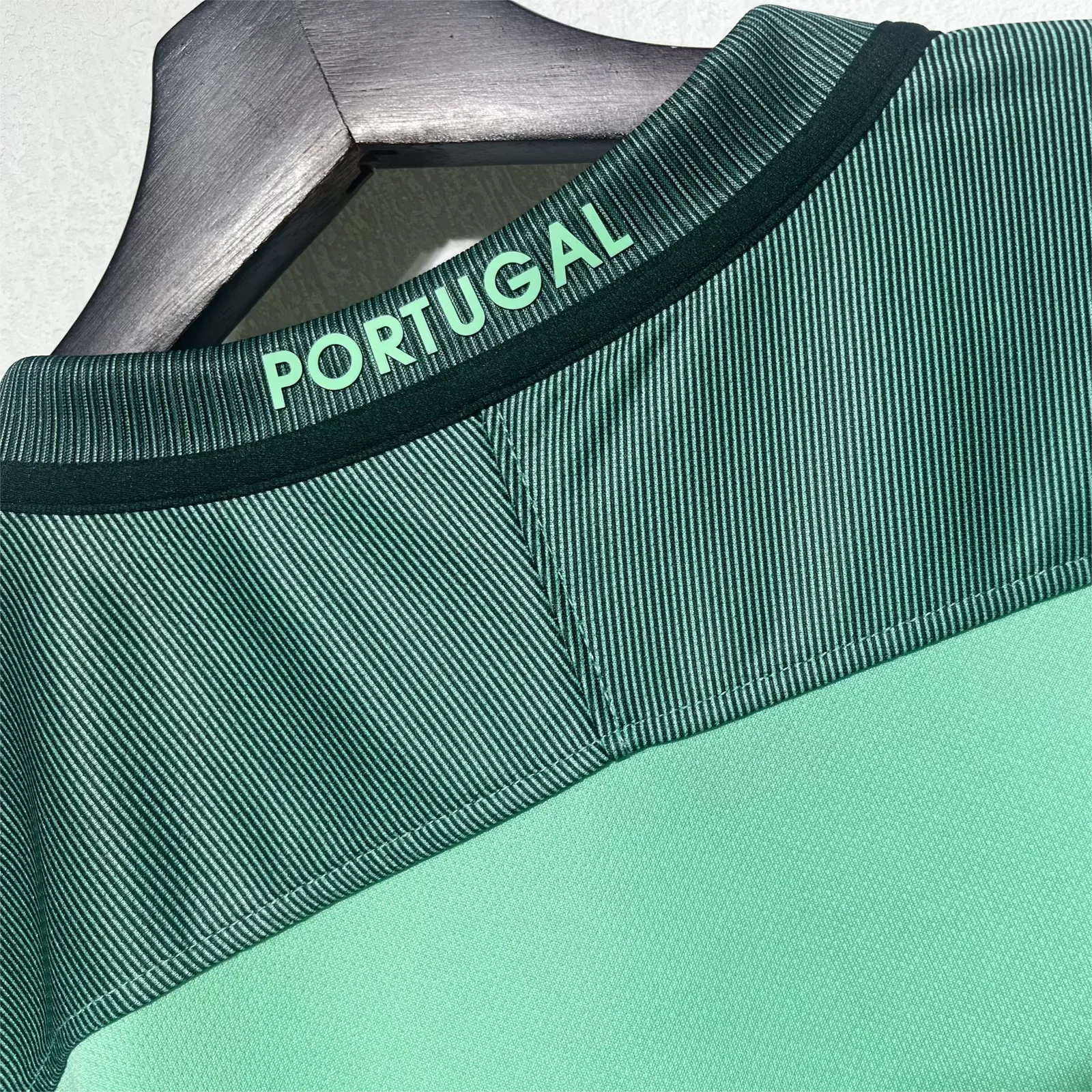 Retro Portugal 2016 Away Green 3