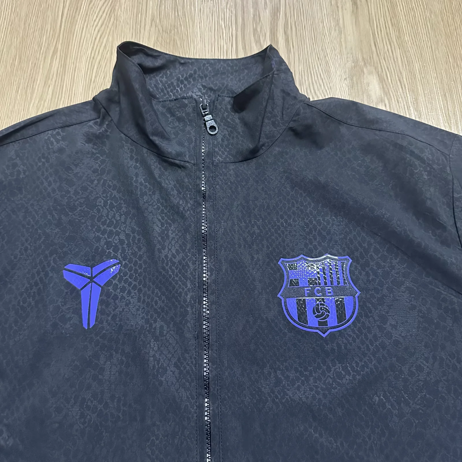 Barcelona Windbreaker 3