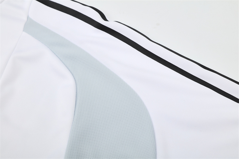 Real Madrid 04/05 half zipper Training White