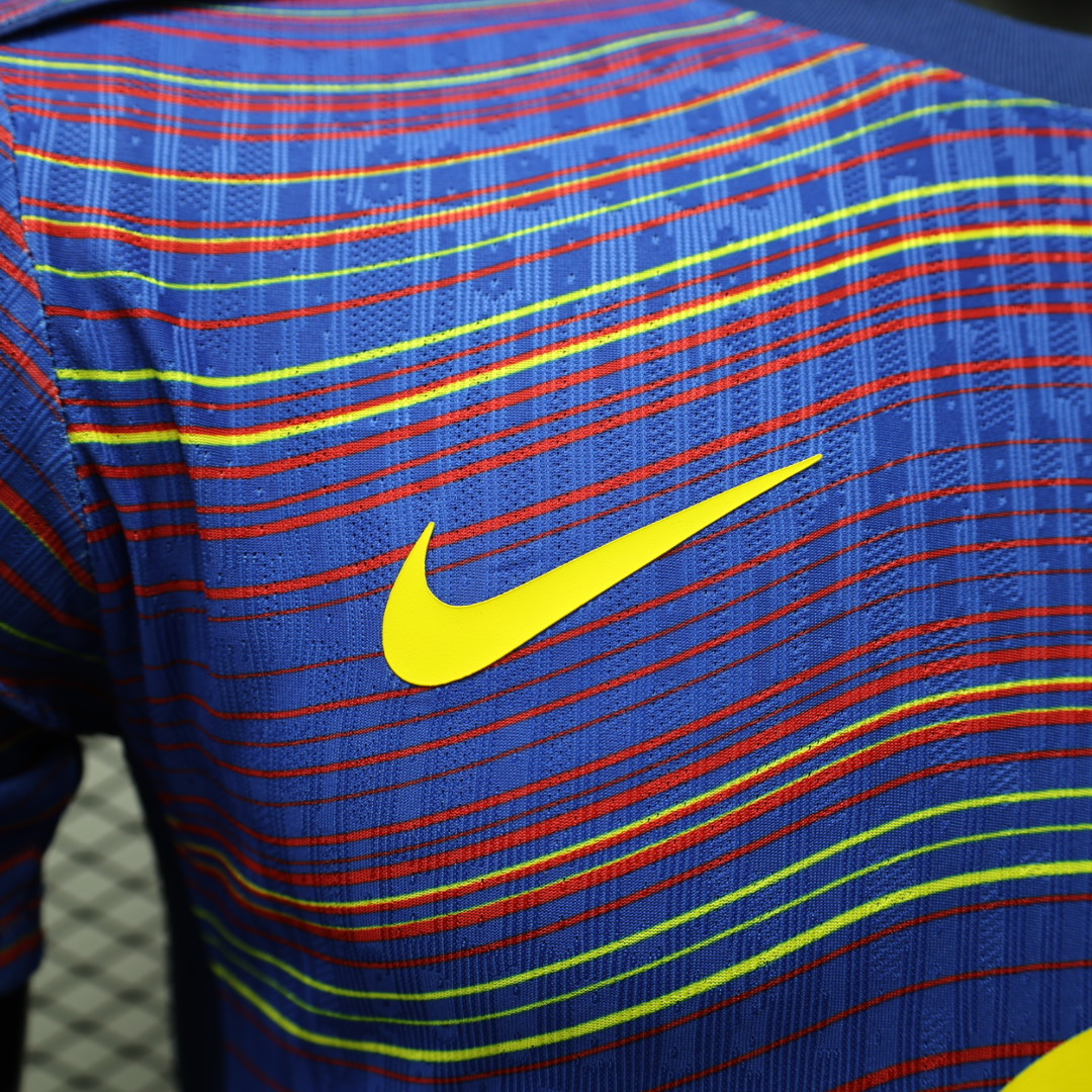 Player Version Barcelona 25/26 Pre-match shirt 3