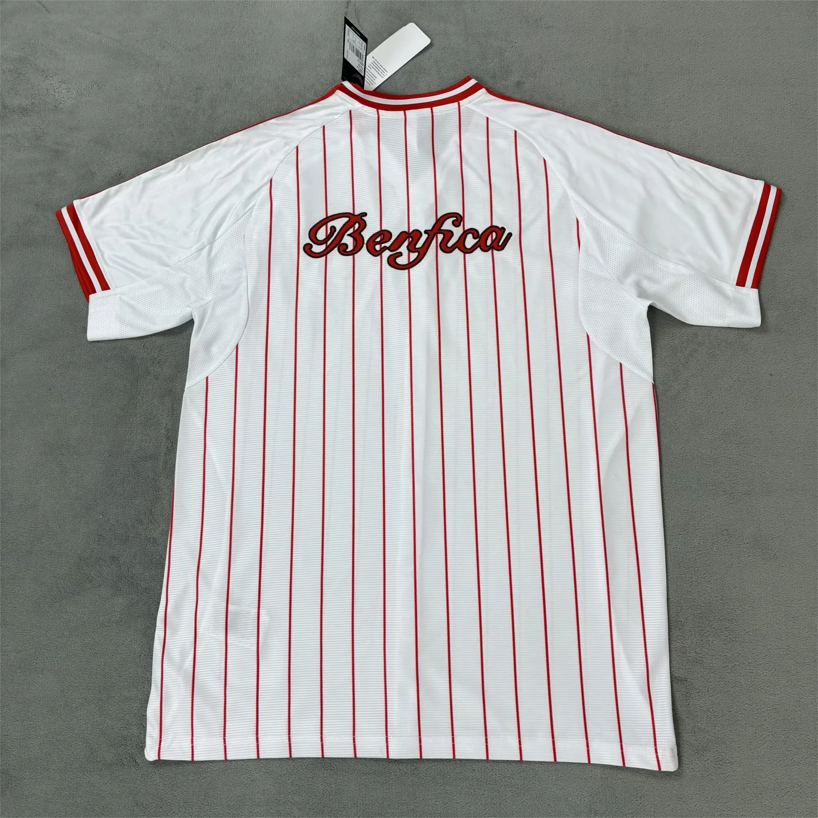 Camisola COM BOTÃO S L B x Originals branca 2025/26 - LANÇAMENTO