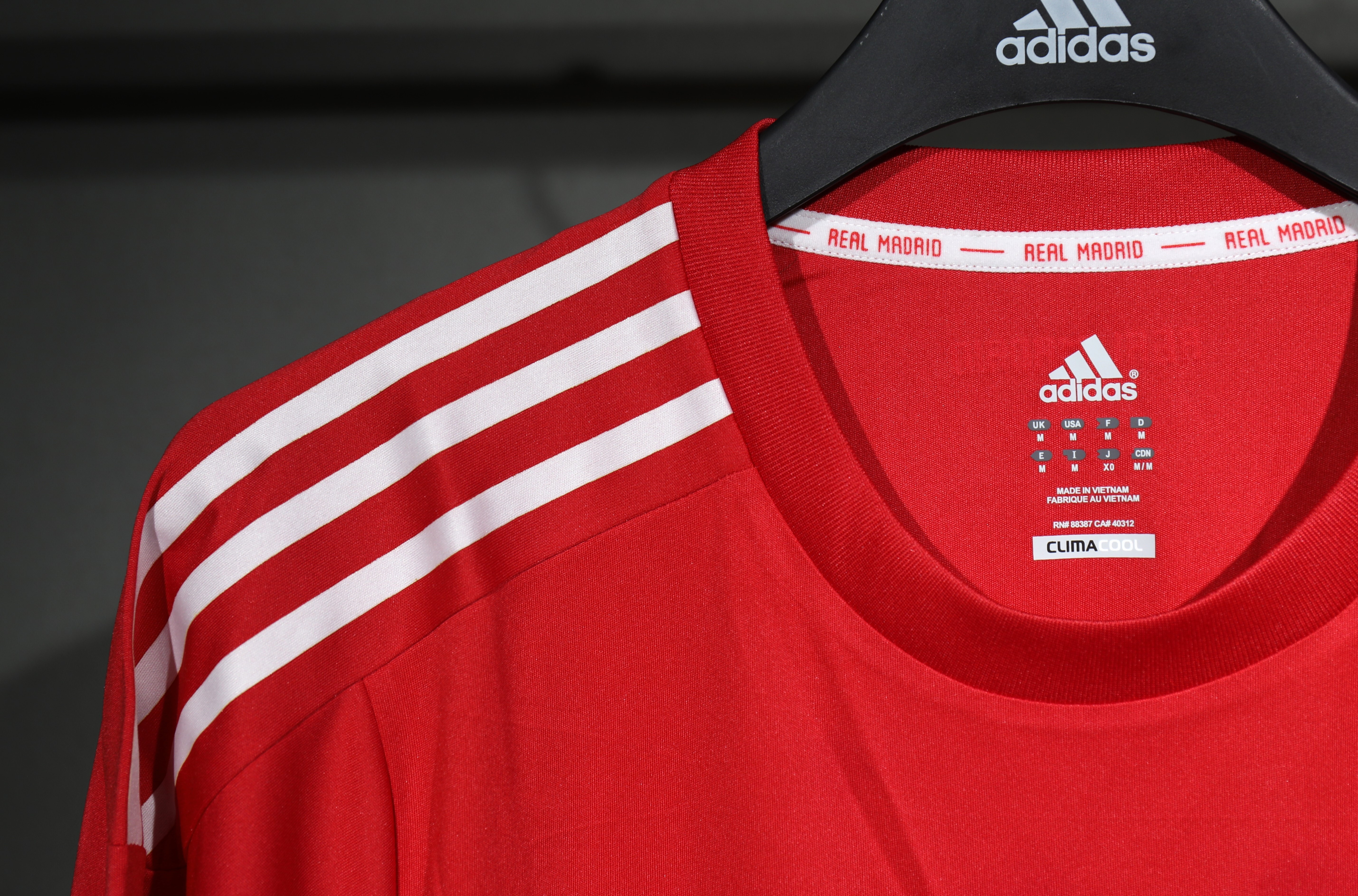 Player Version Retro Real Madrid 11/12 Third S-3XL