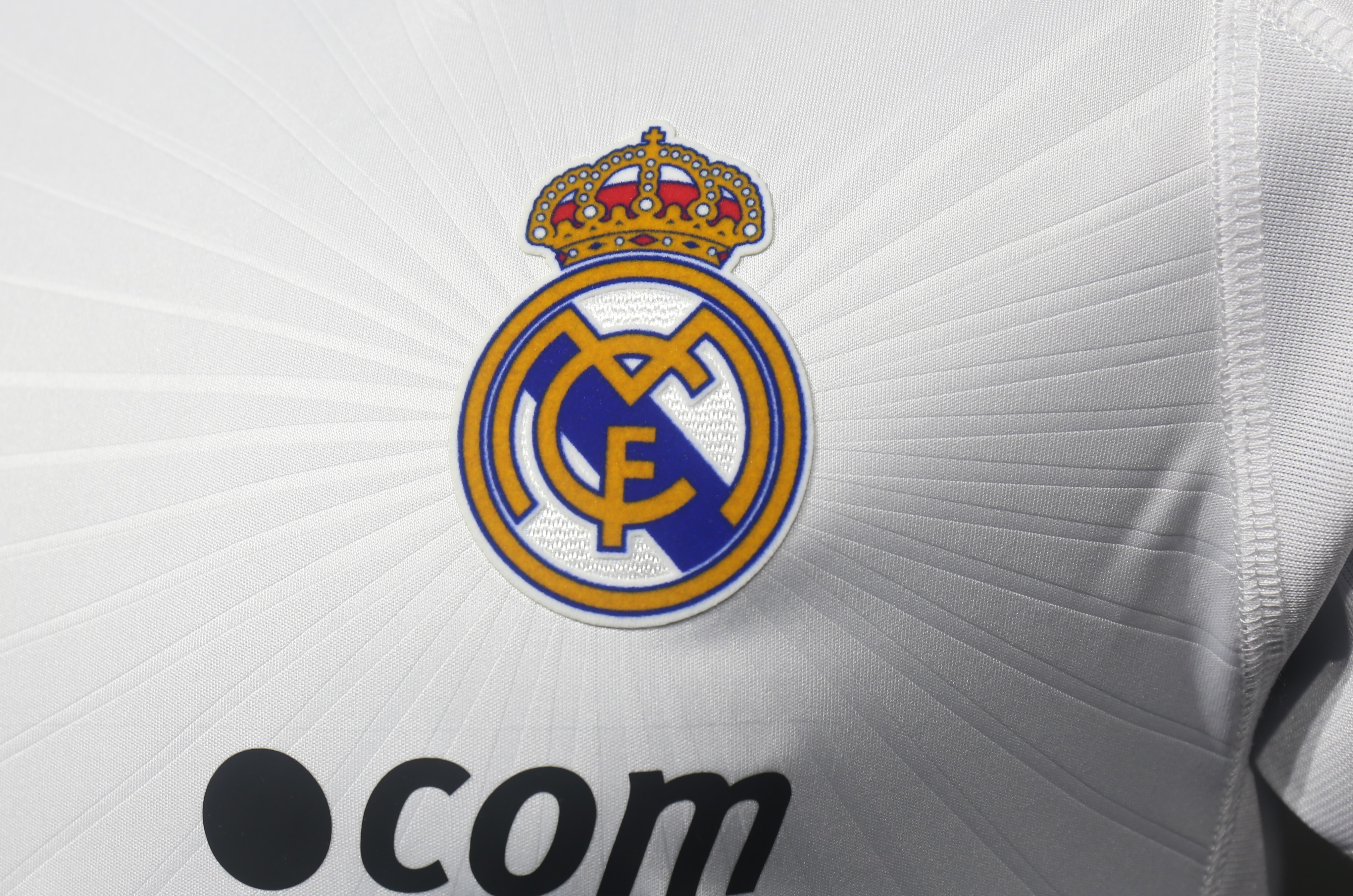 Player Version Retro Real Madrid 10/11 Home S-3XL