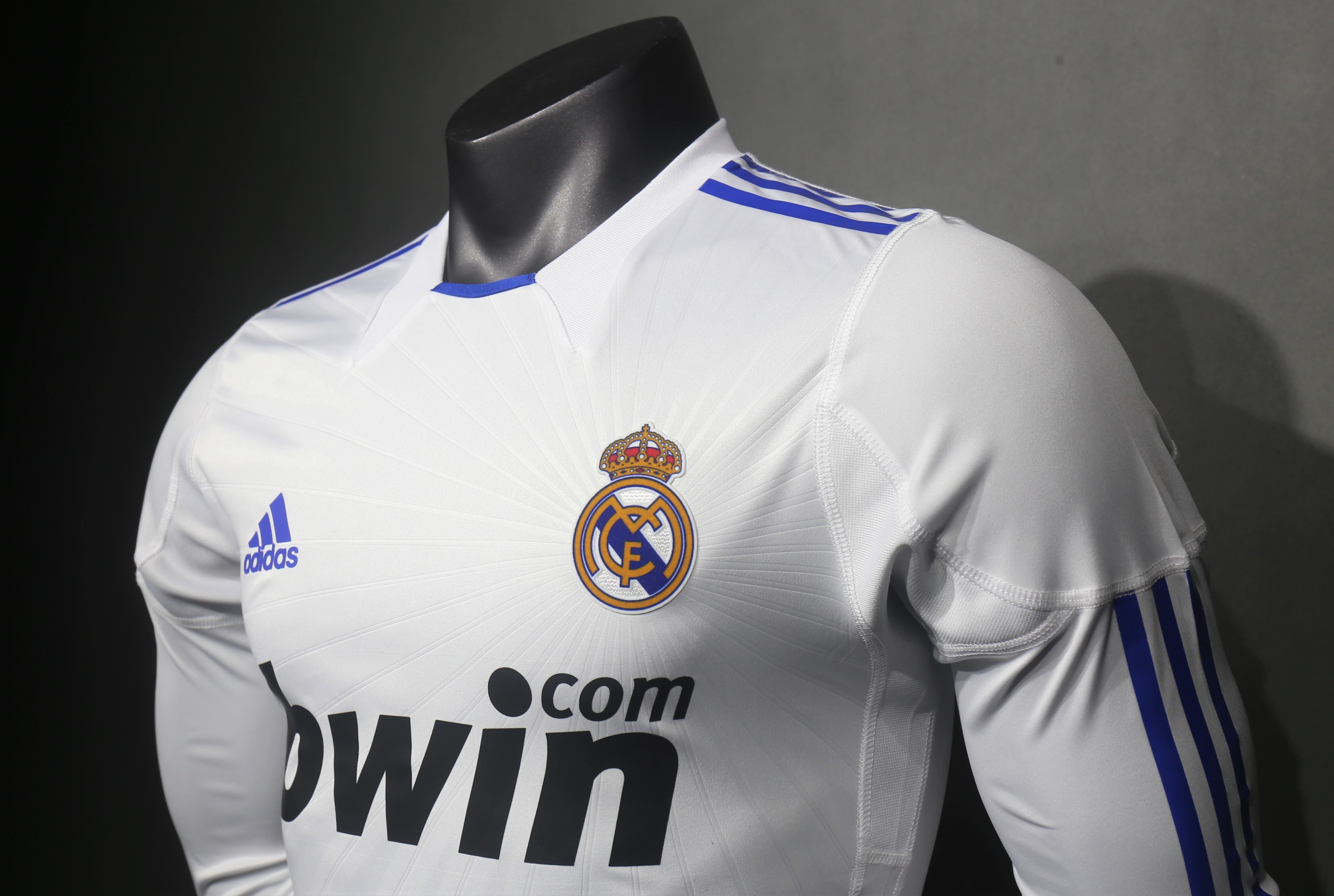 Player Version Retro Real Madrid 10/11 Home Long Sleeves S-3XL