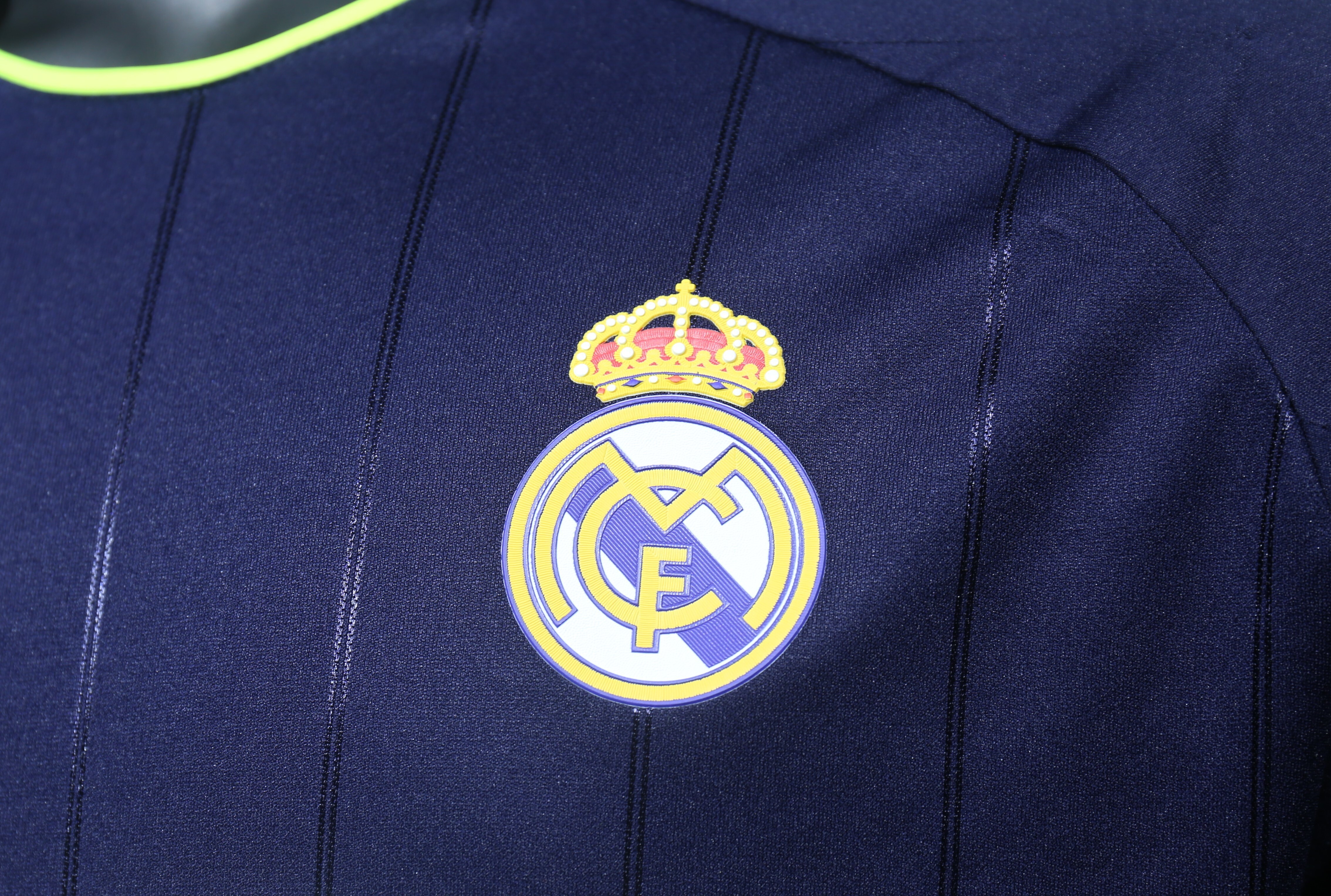 Player Version Retro Real Madrid 12/13 Away S-3XL