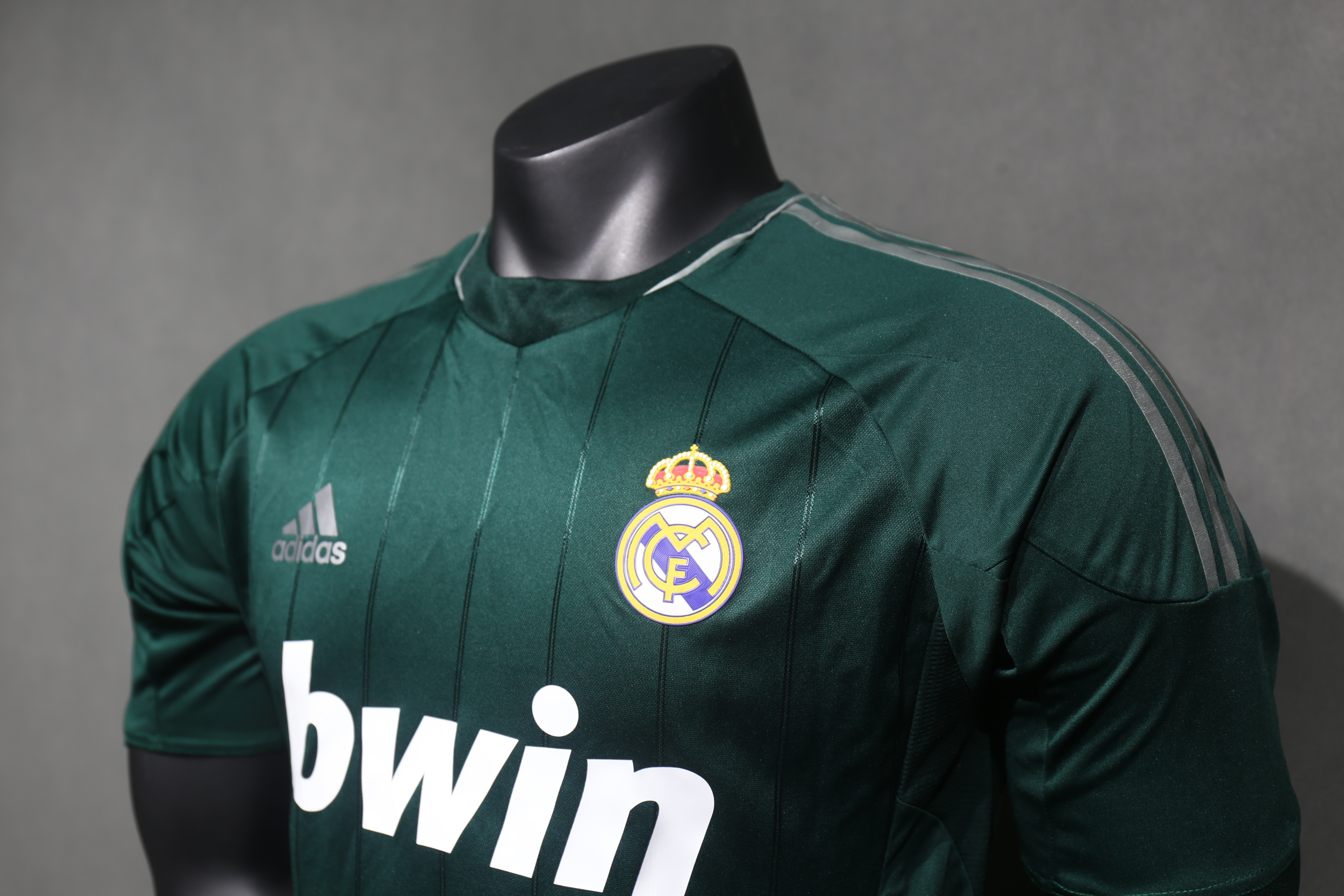 Player Version Retro Real Madrid 12/13 Third S-3XL