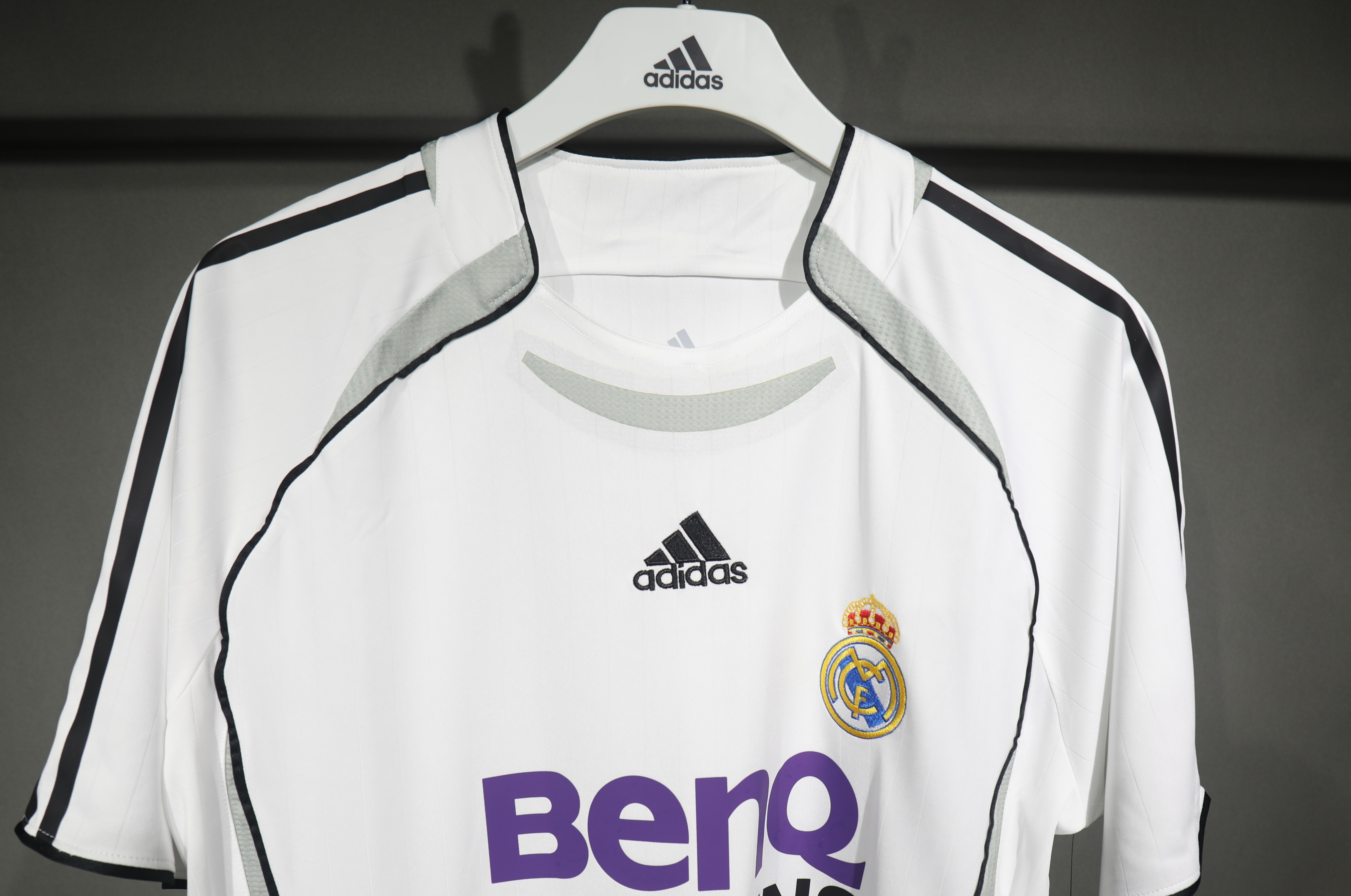 Player Version Retro Real Madrid 06/07 Home White S-3XL