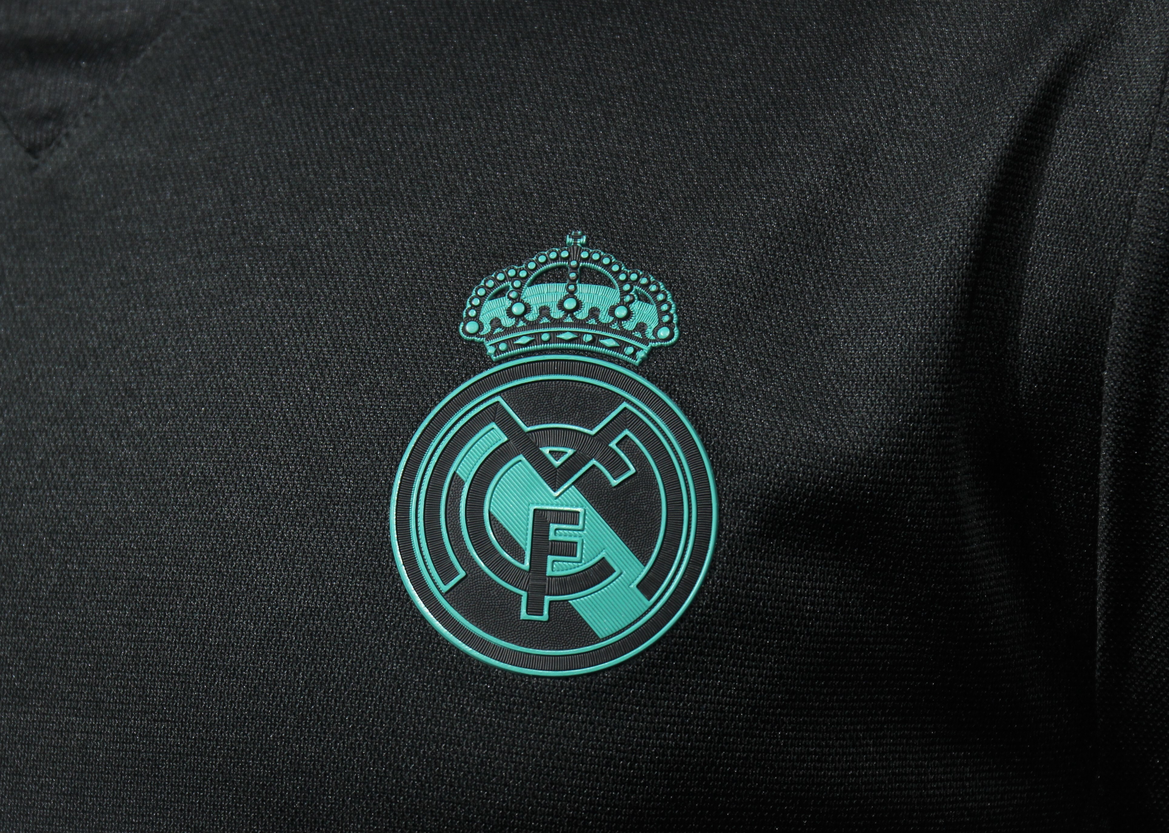 Player Version Retro Real Madrid 17/18 Away S-3XL