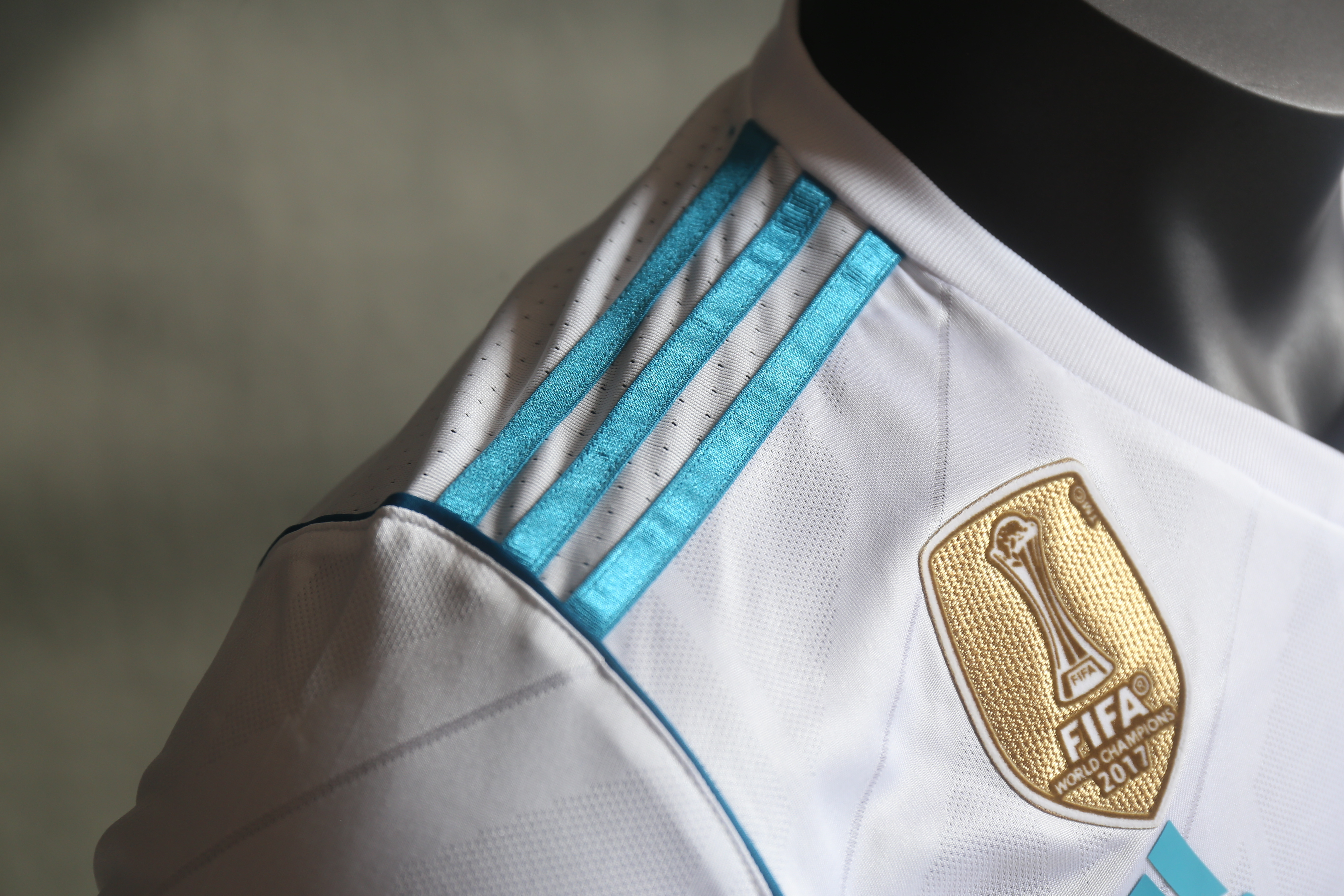 Player Version Retro Real Madrid 17/18 Home S-3XL