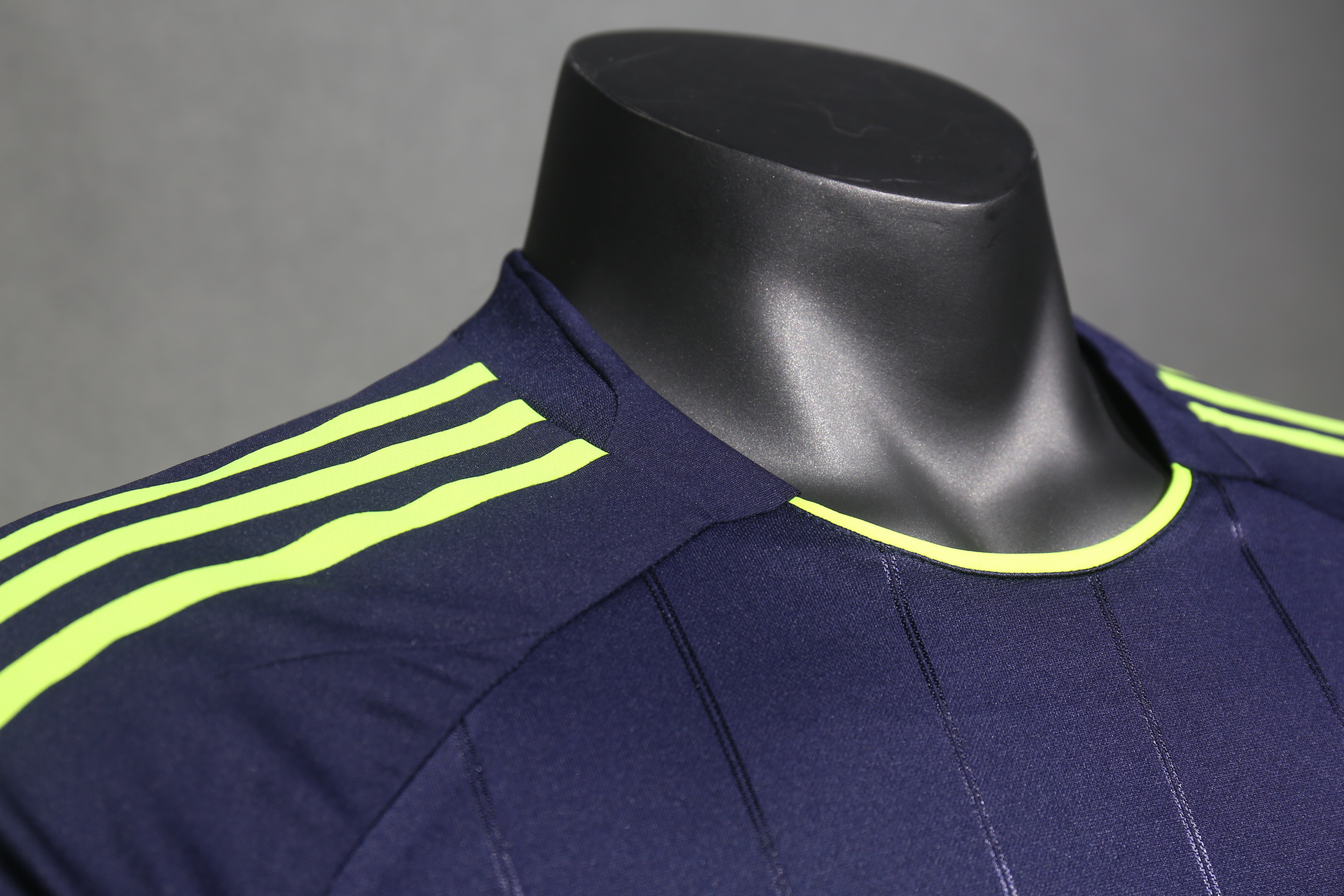 Player Version Retro Real Madrid 12/13 Away S-3XL