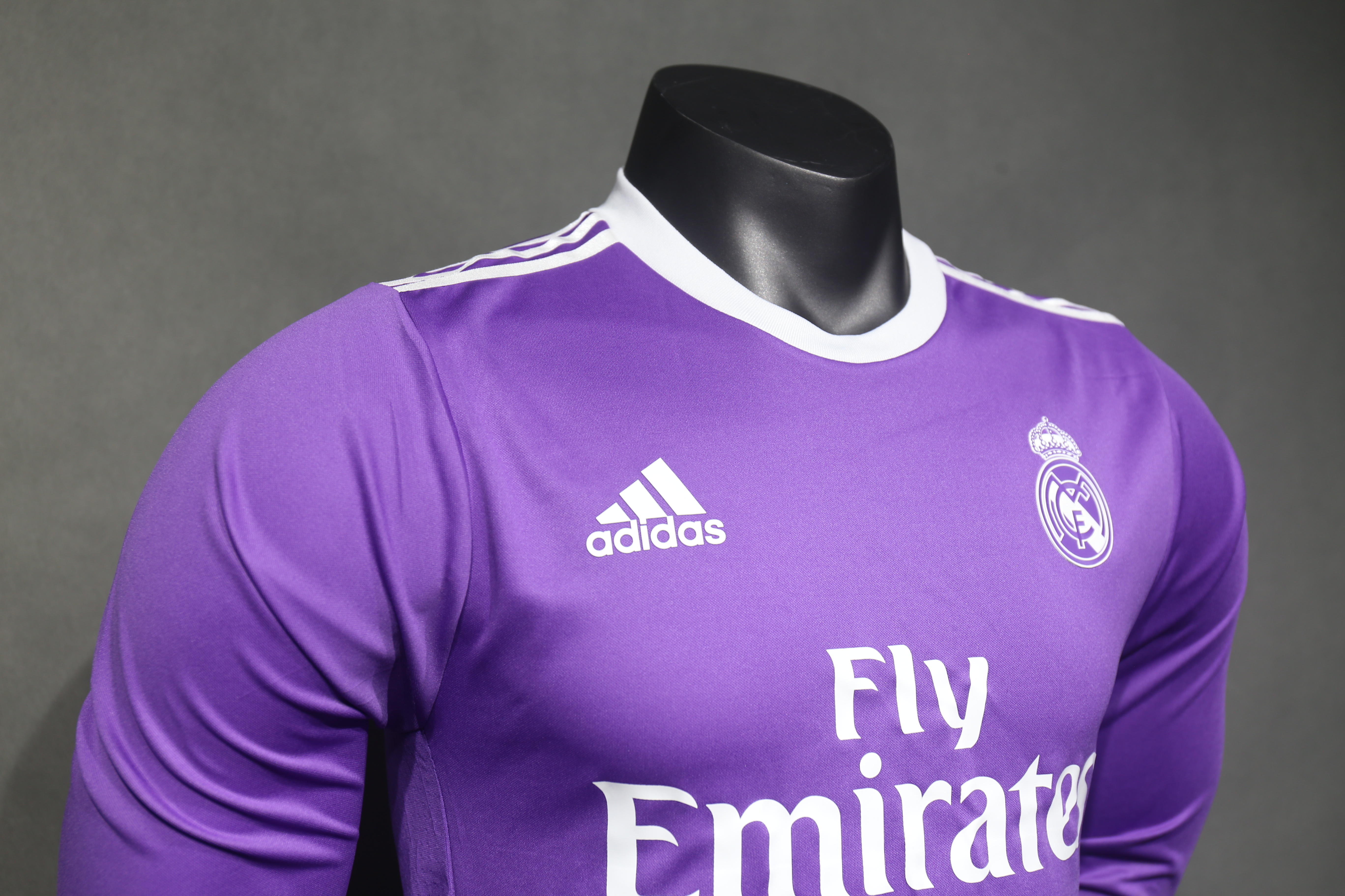 Player Version Retro Real Madrid 2016/17 Away Long Sleeves S-3XL