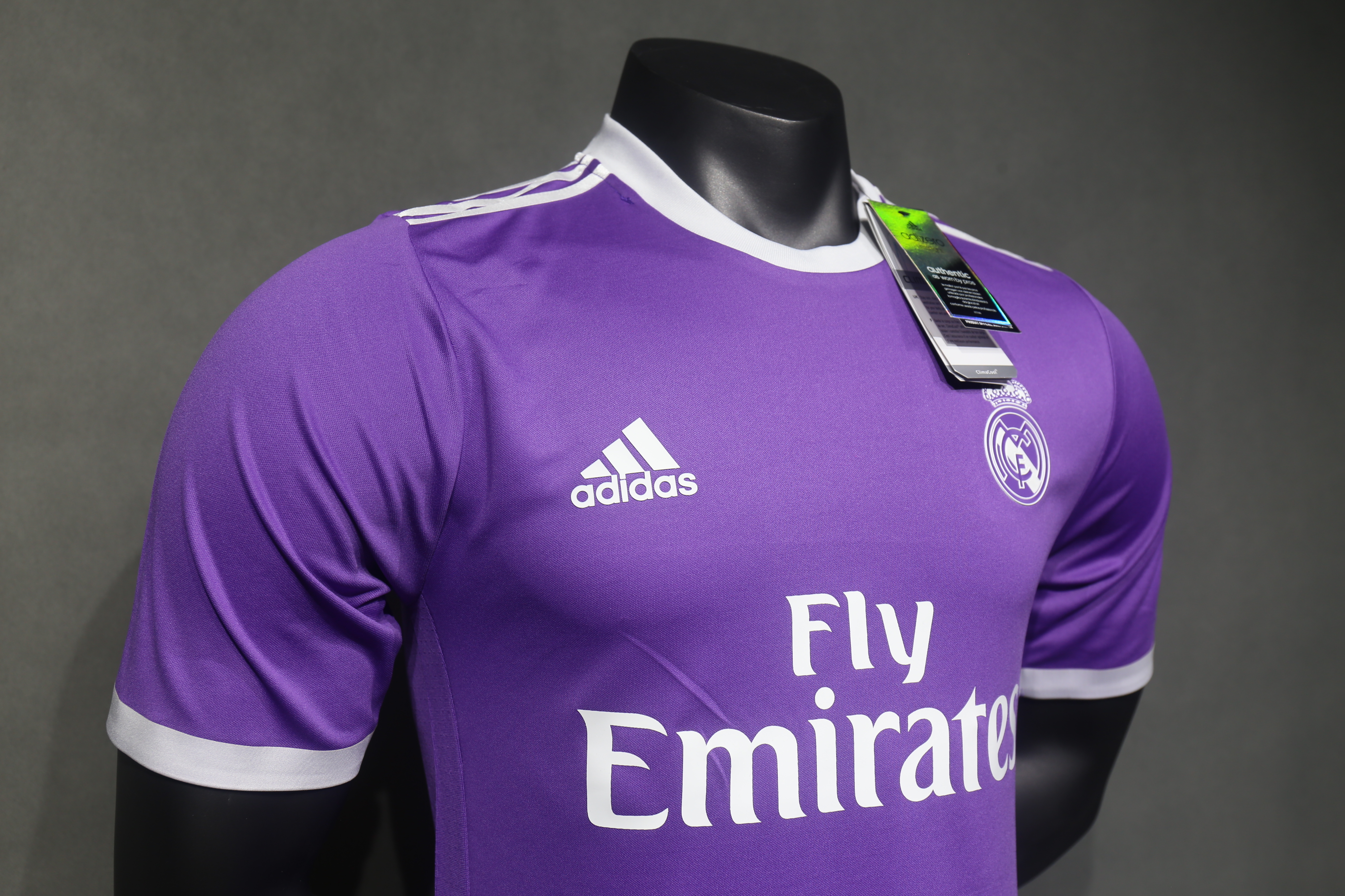 Player Version Retro Real Madrid 2016/17 Away S-3XL