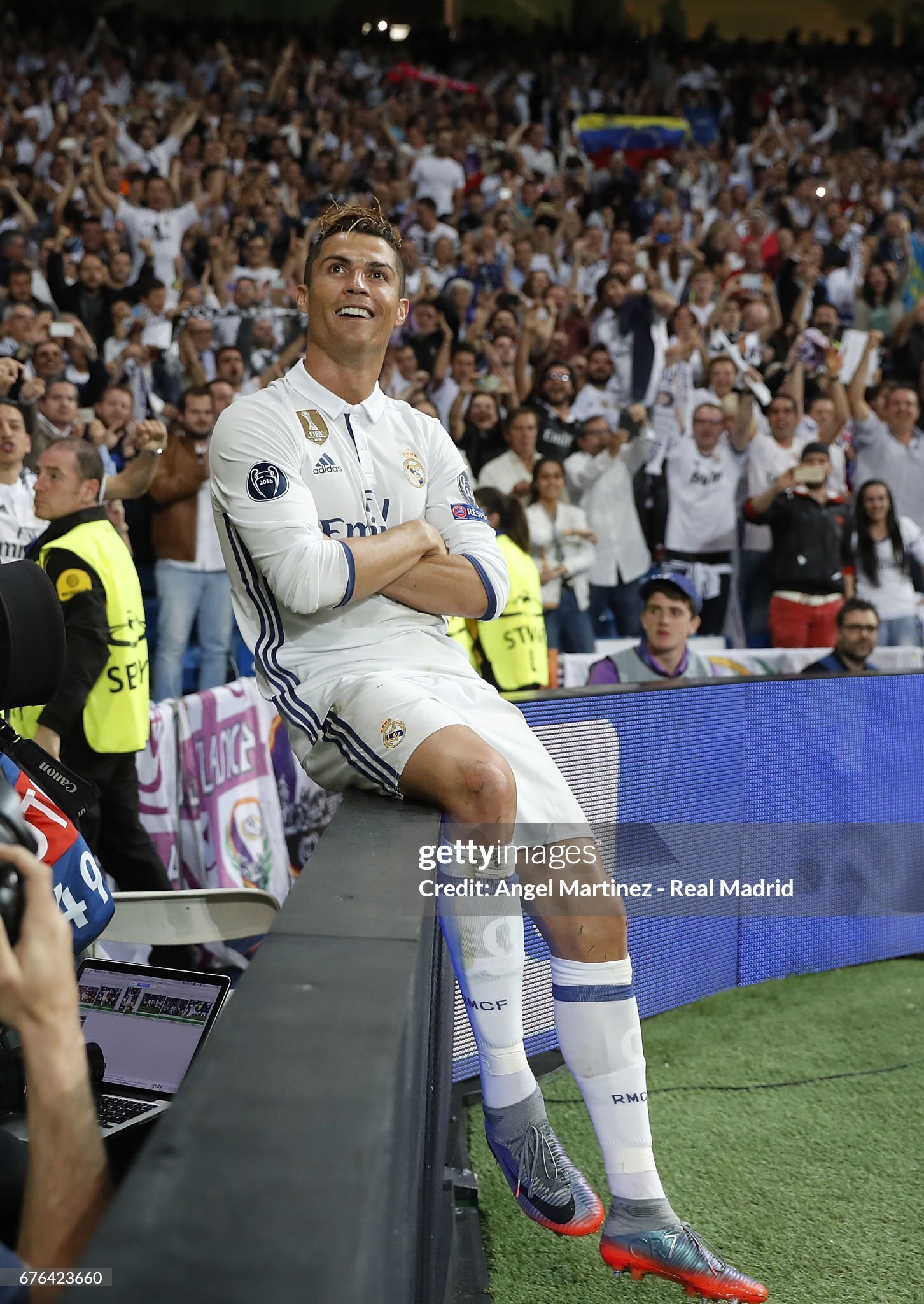 Player Version Retro Real Madrid 16/17 Home Long Sleeves S-3XL
