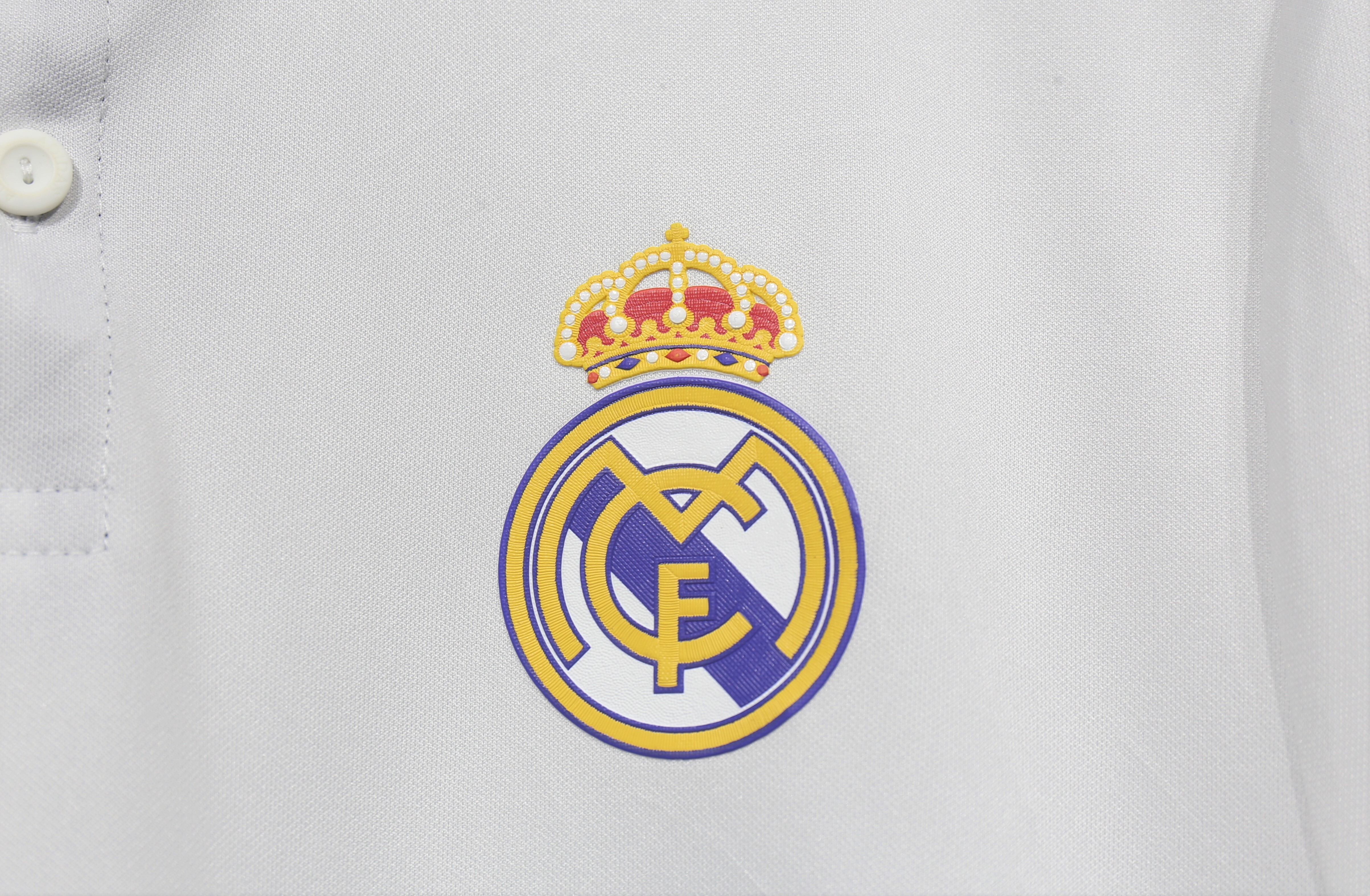 Player Version Retro Real Madrid 16/17 Home S-3XL