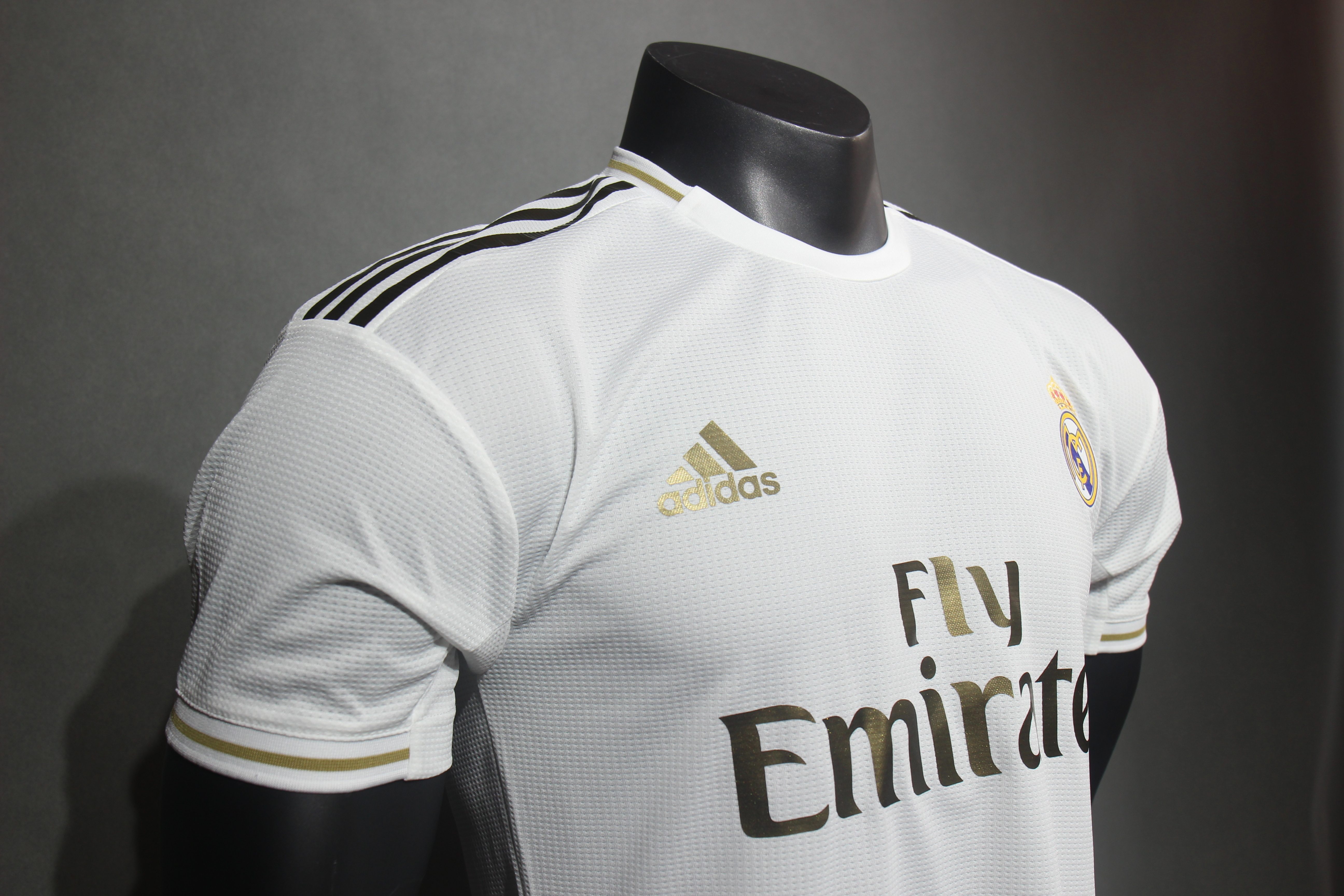 Player Version Retro 19/20 Real Madrid Home S-3XL