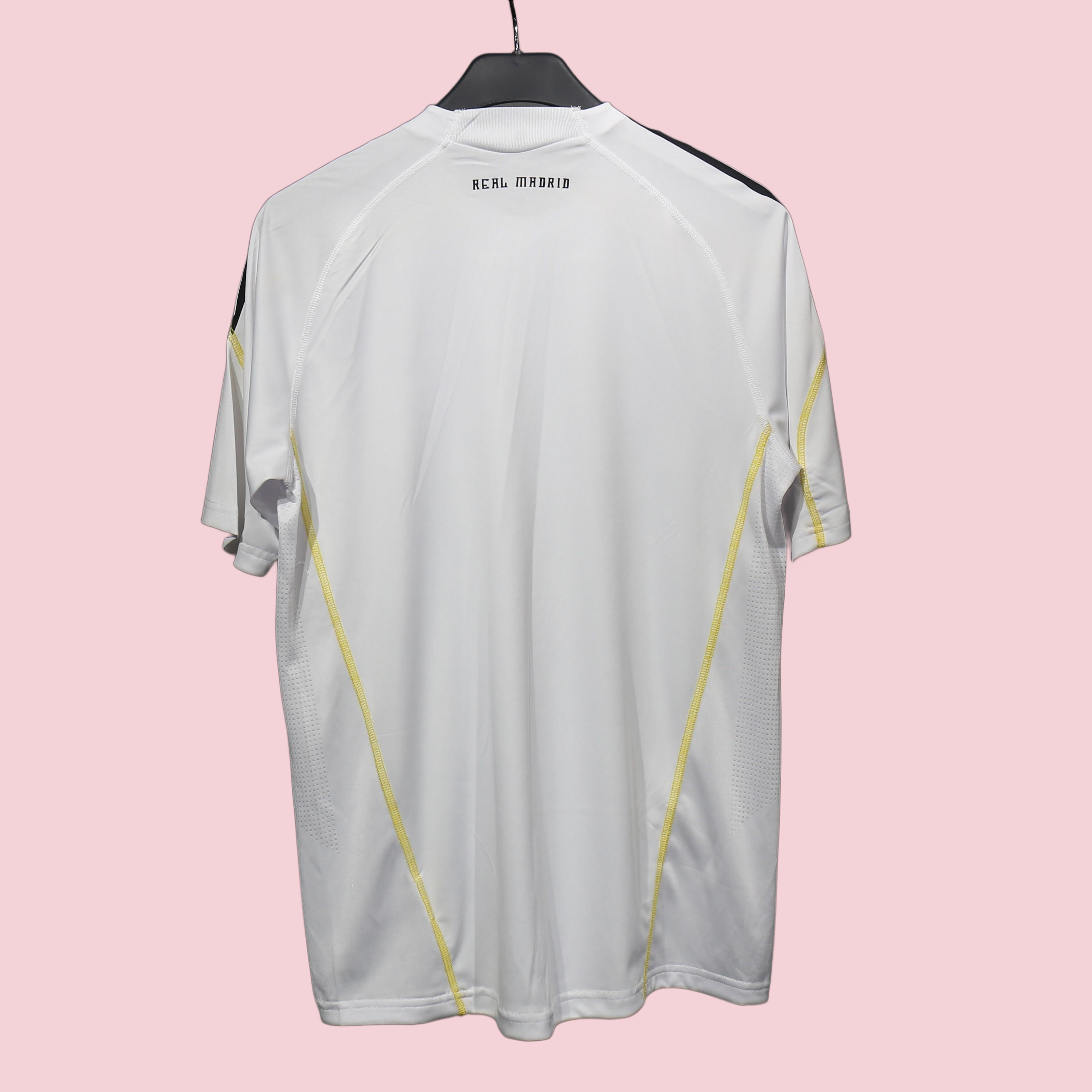 Player Version Retro Real Madrid 09/10 HomeS-3XL
