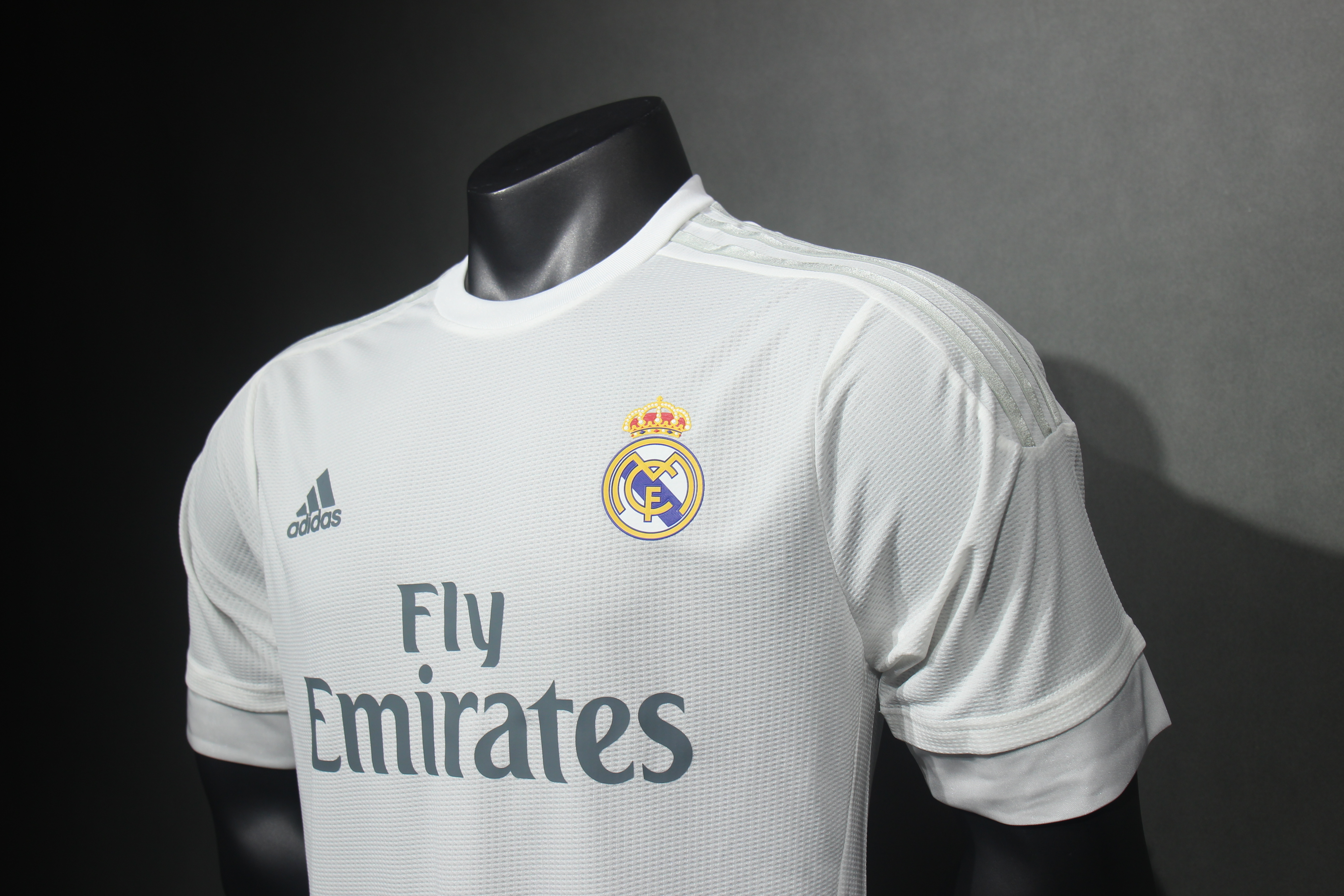 Player Version Retro Real Madrid 15/16 Home S-3XL