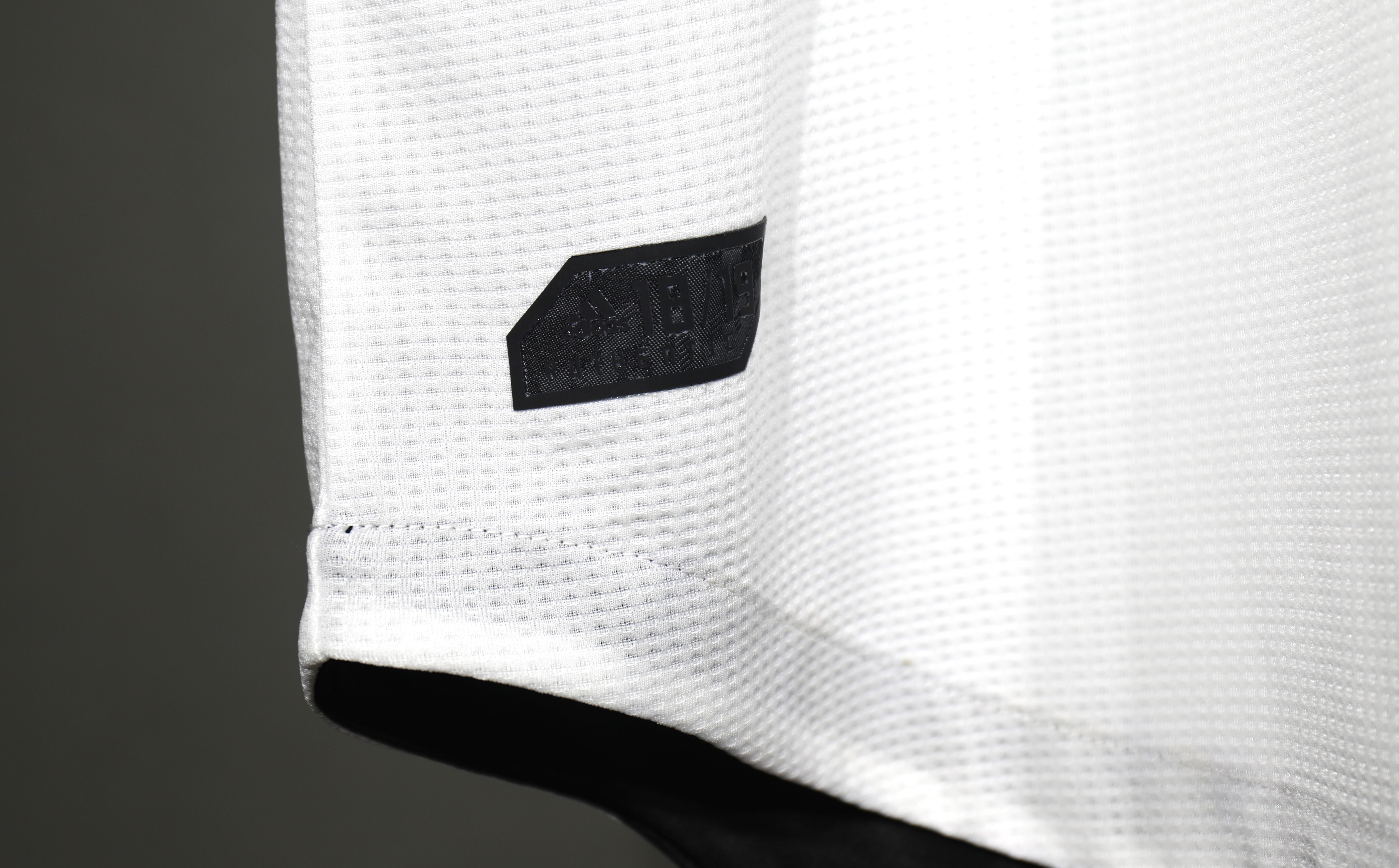Player Version Retro 18/19 Real Madrid Home S-XXL