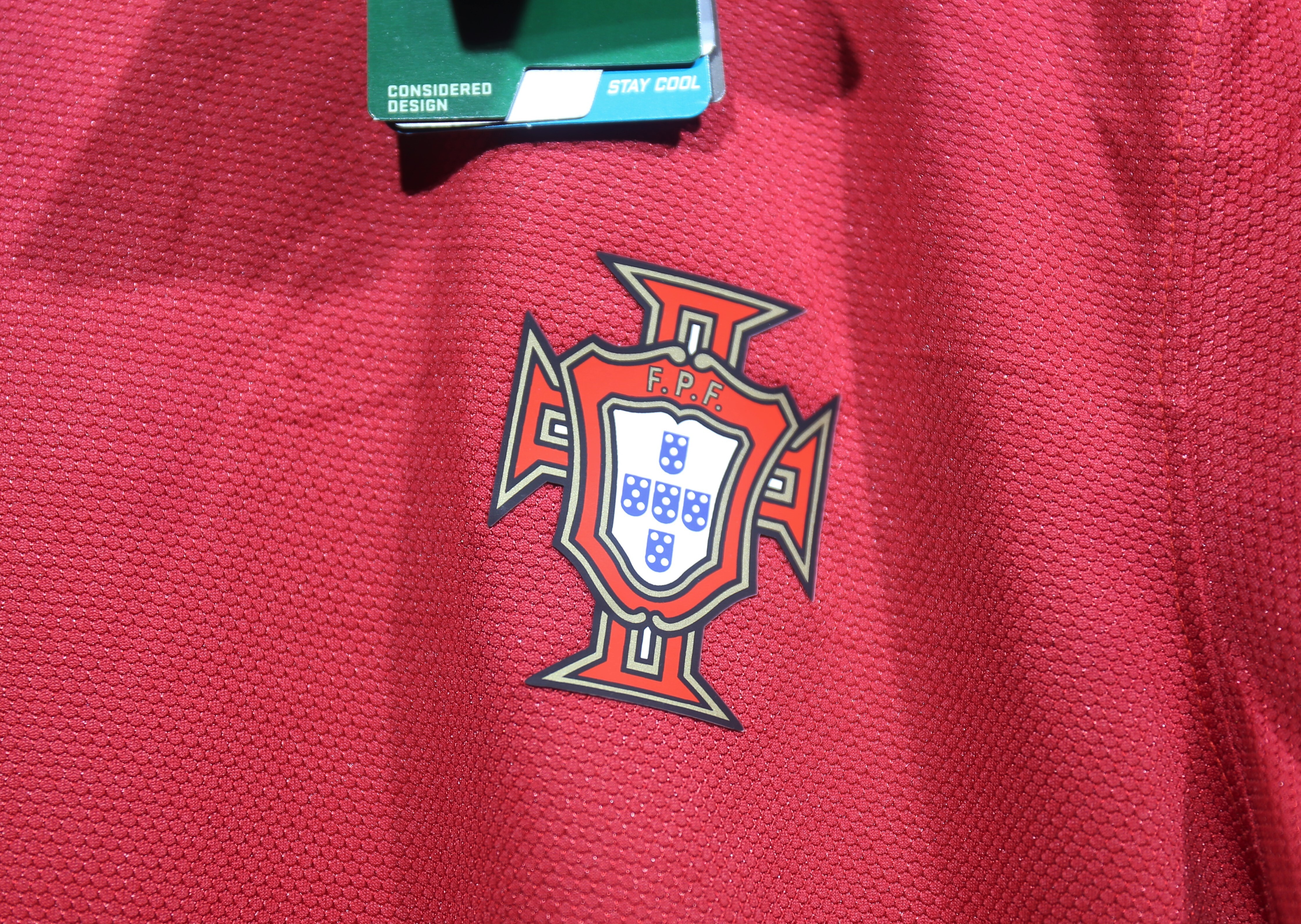 Player Version Retro 2012/13 Portugal Home S-3XL 4