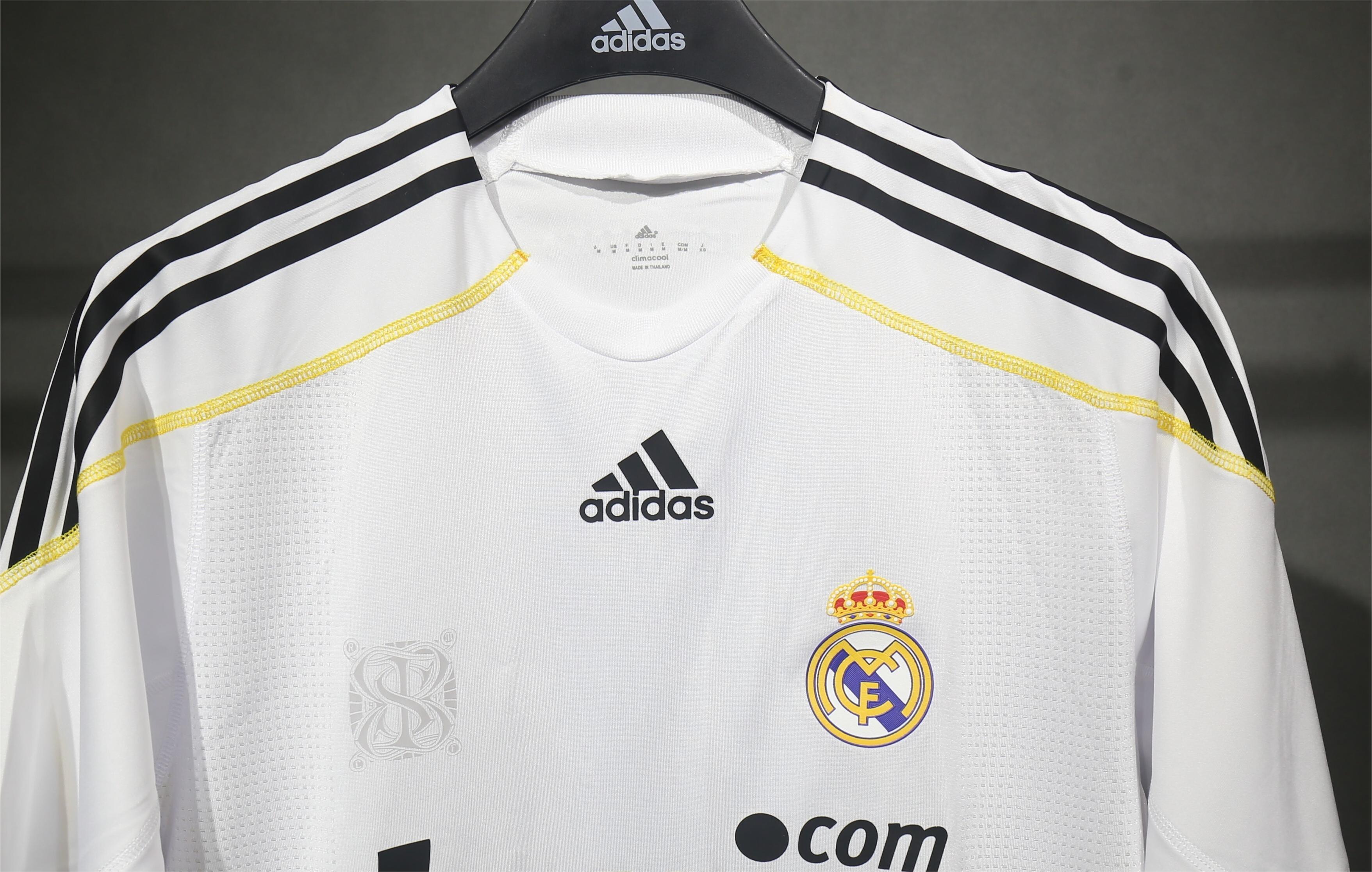 Player Version Retro Real Madrid 09/10 HomeS-3XL