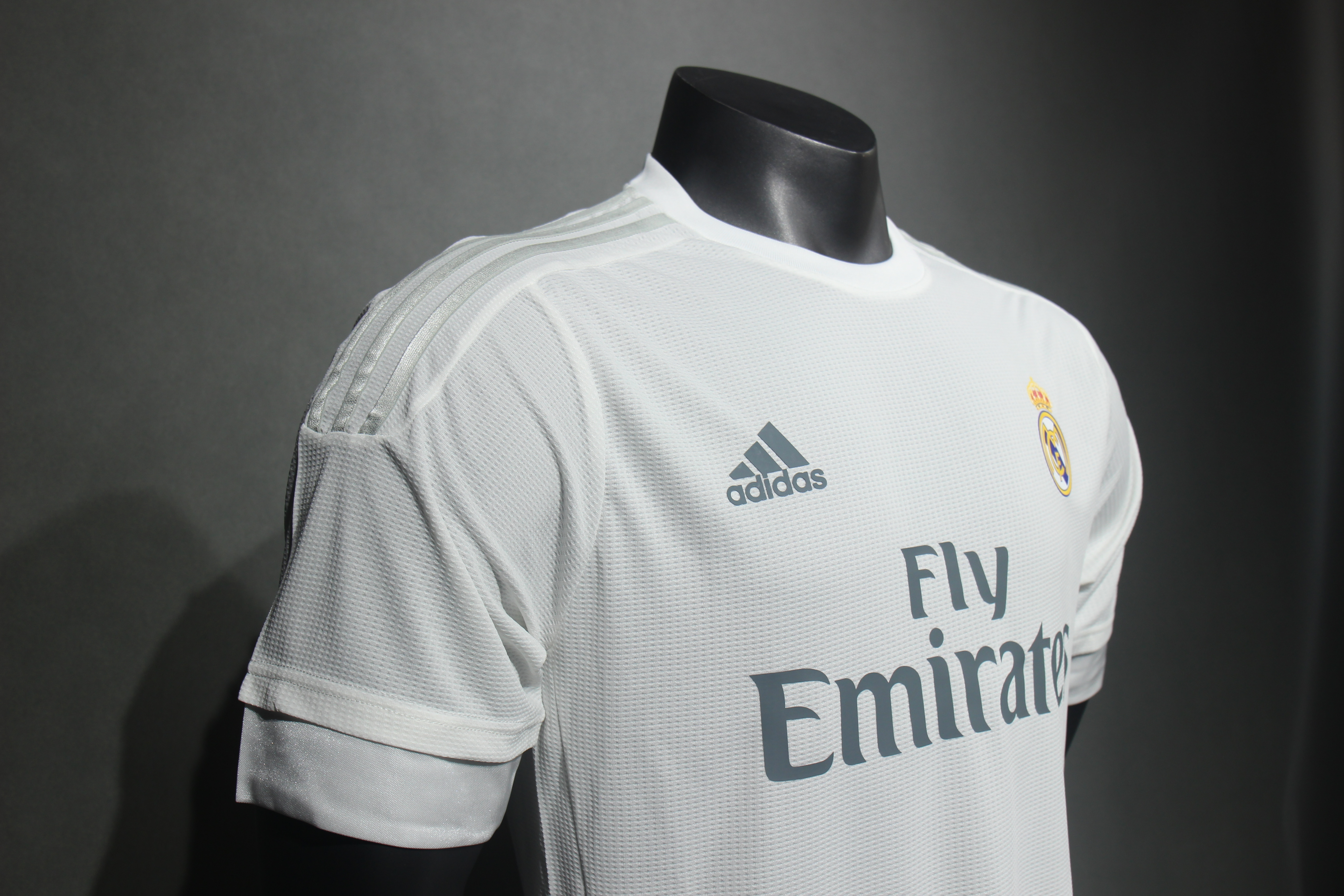 Player Version Retro Real Madrid 15/16 Home S-3XL