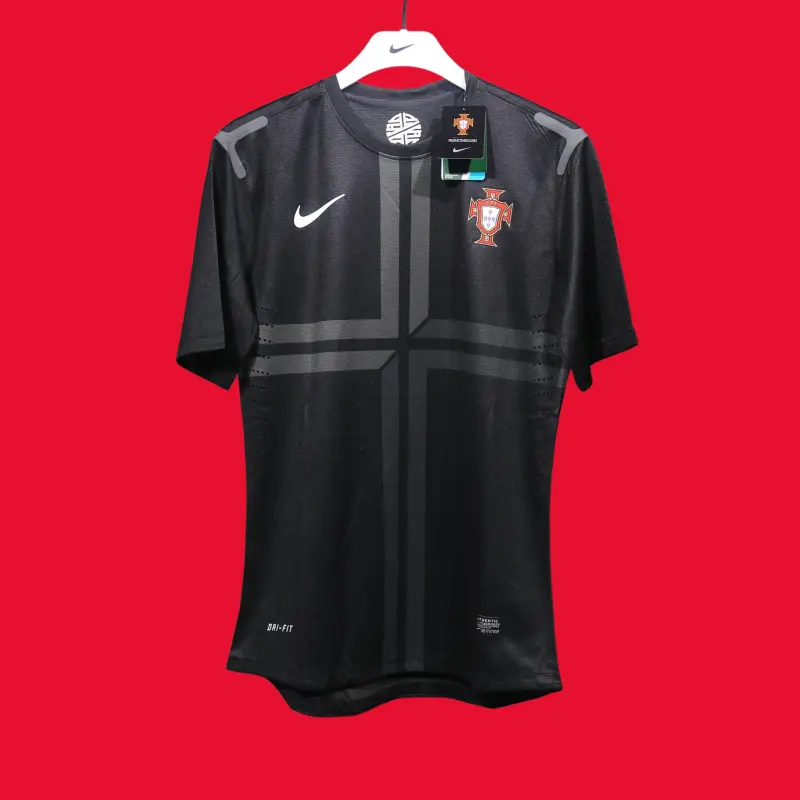 Player Version Retro Portugal 2013 Away S-3XL