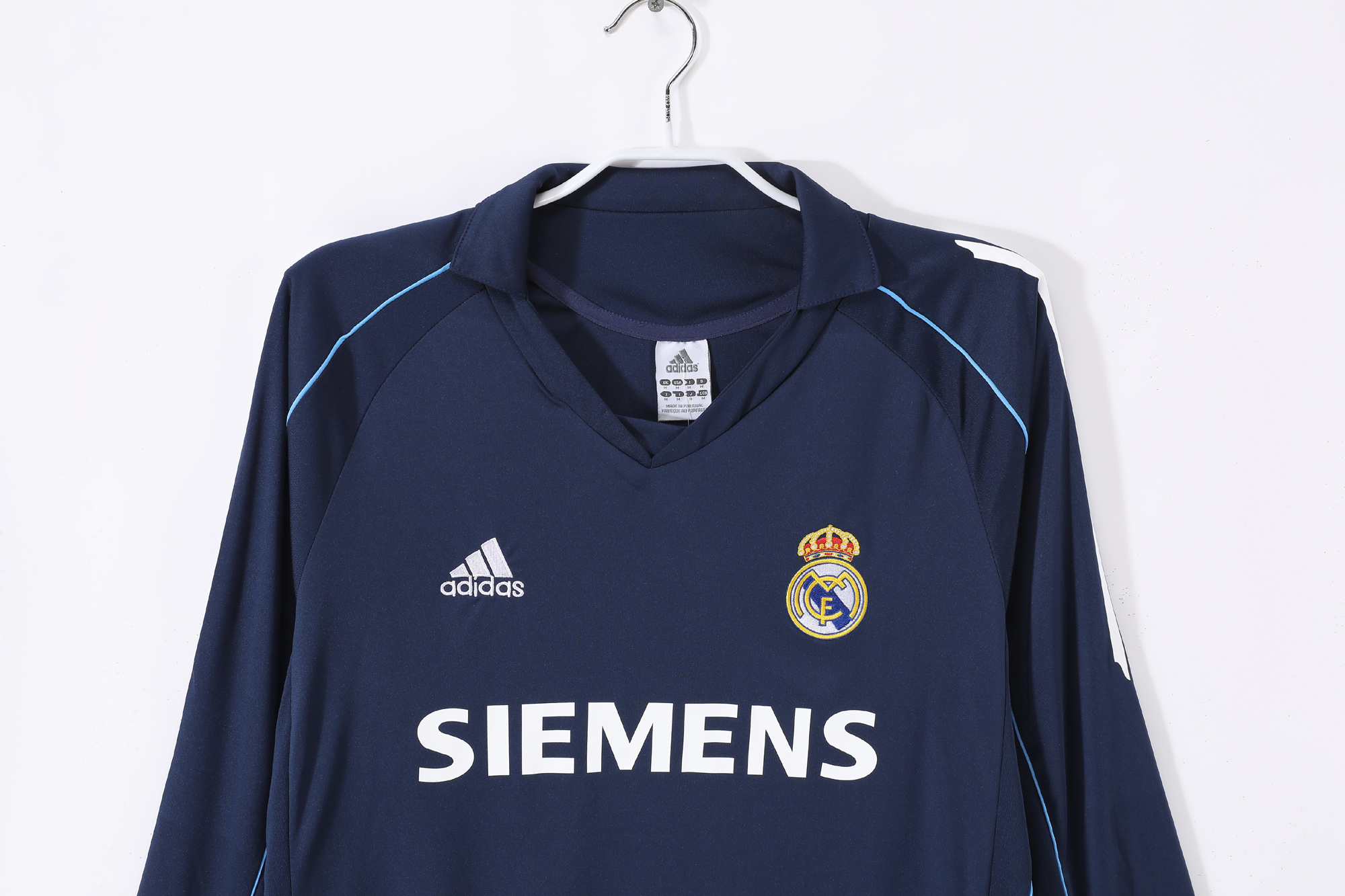 Retro Real Madrid 2005/06 Away Long Sleeves