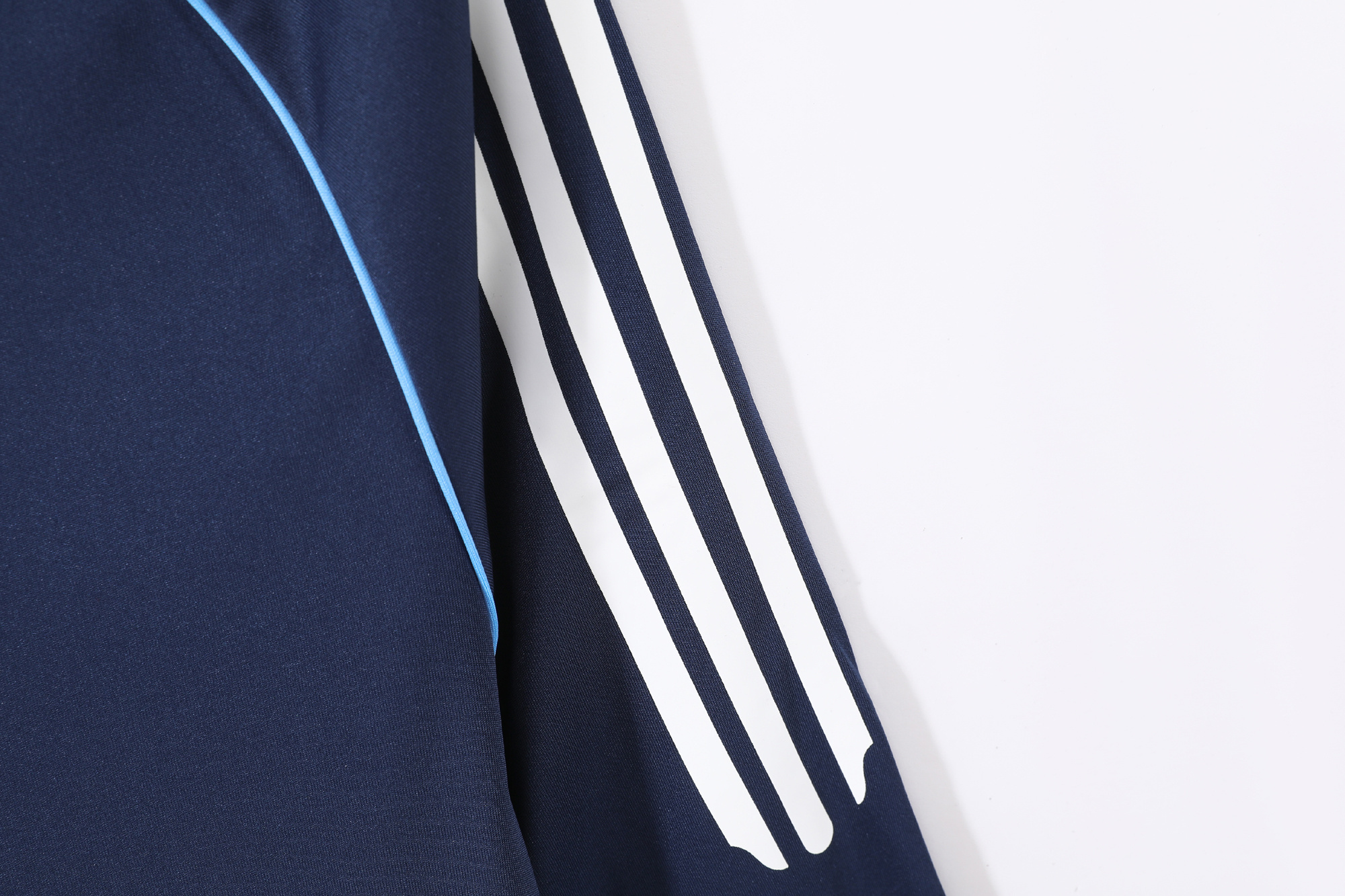 Retro Real Madrid 2005/06 Away Long Sleeves