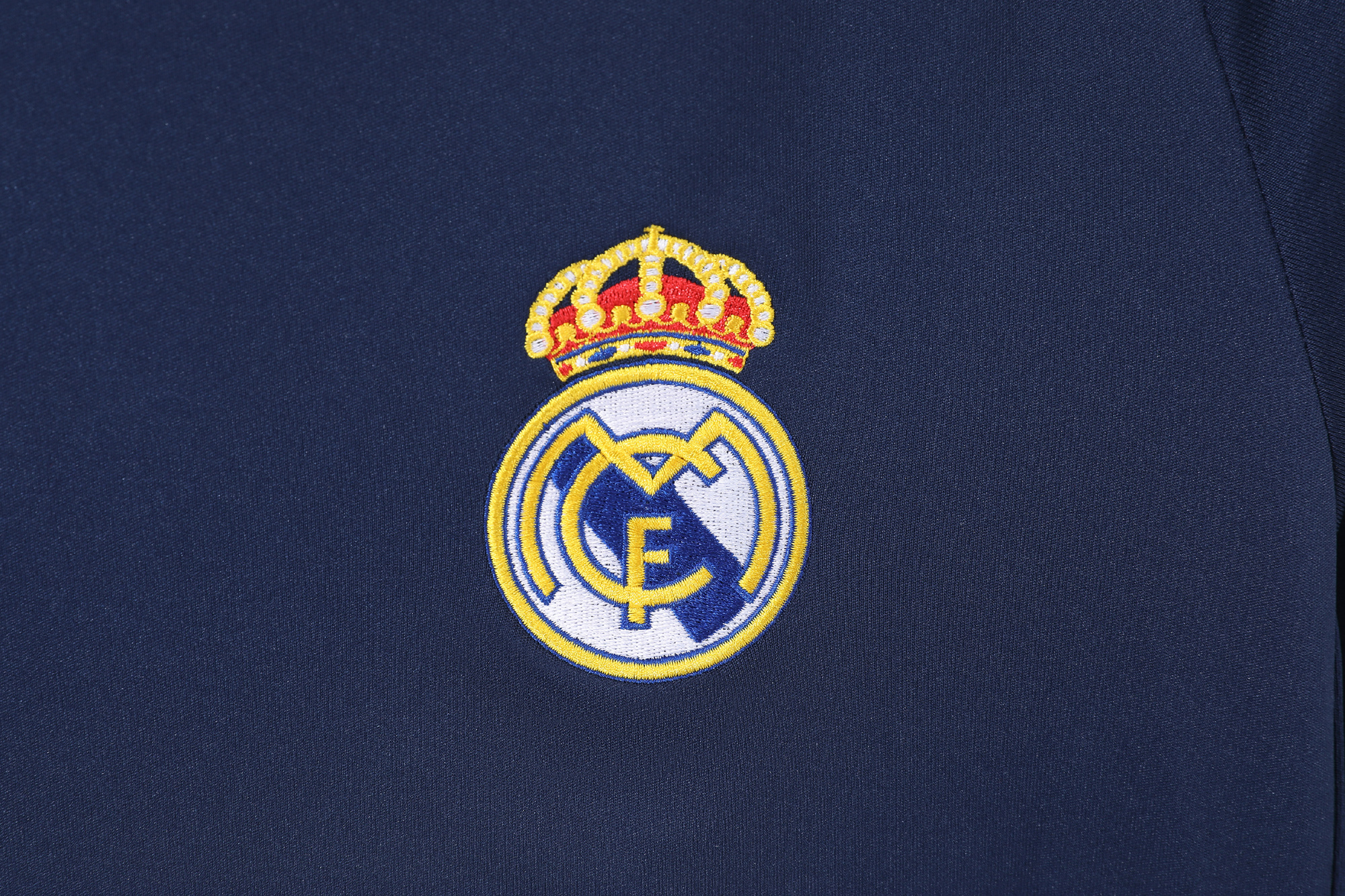 Retro Real Madrid 2005/06 Away Long Sleeves