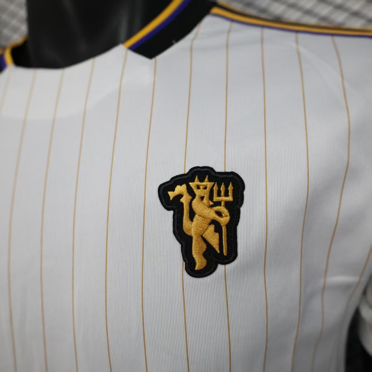 Man Utd White Jersey 4