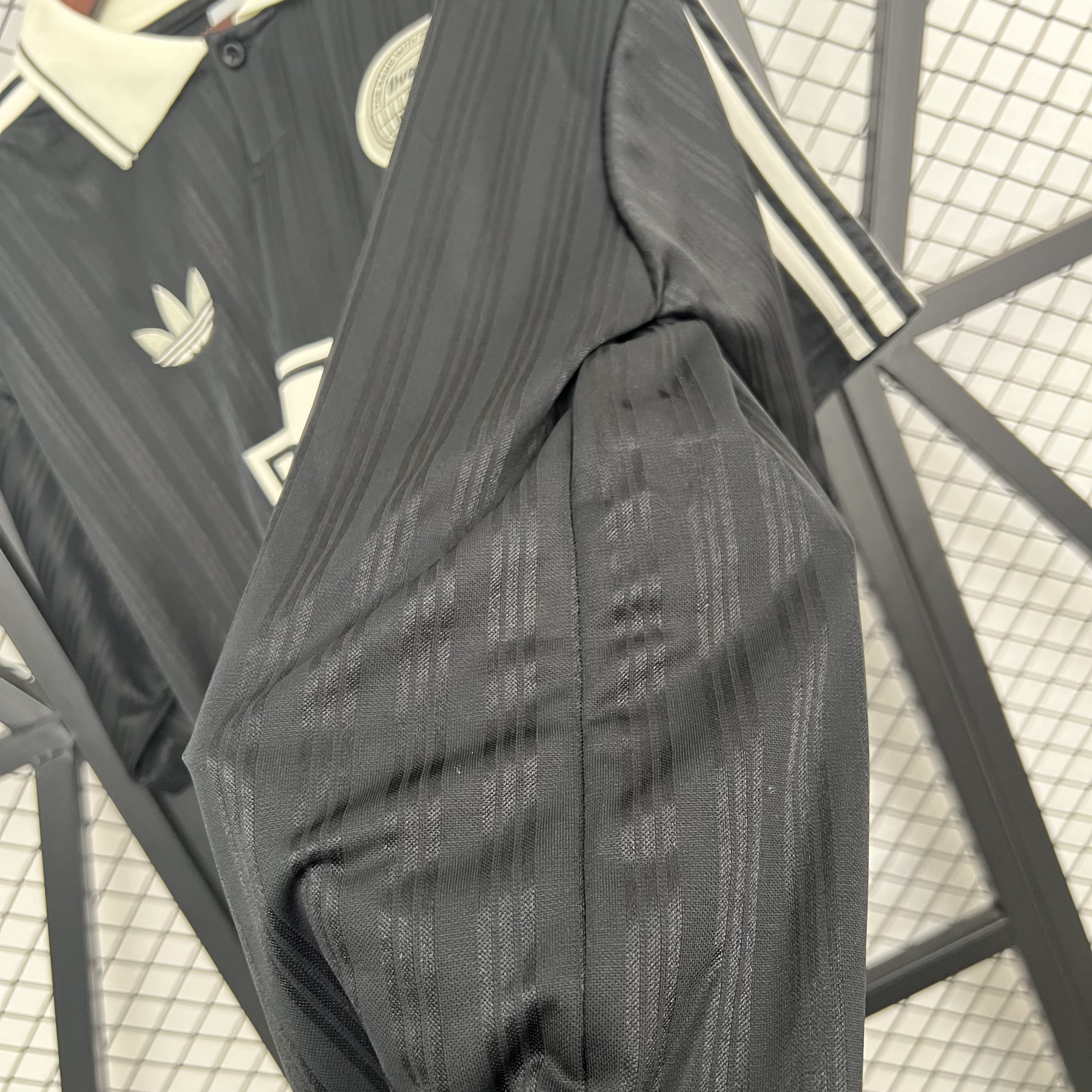 TOUR JACQUARD JERSEY