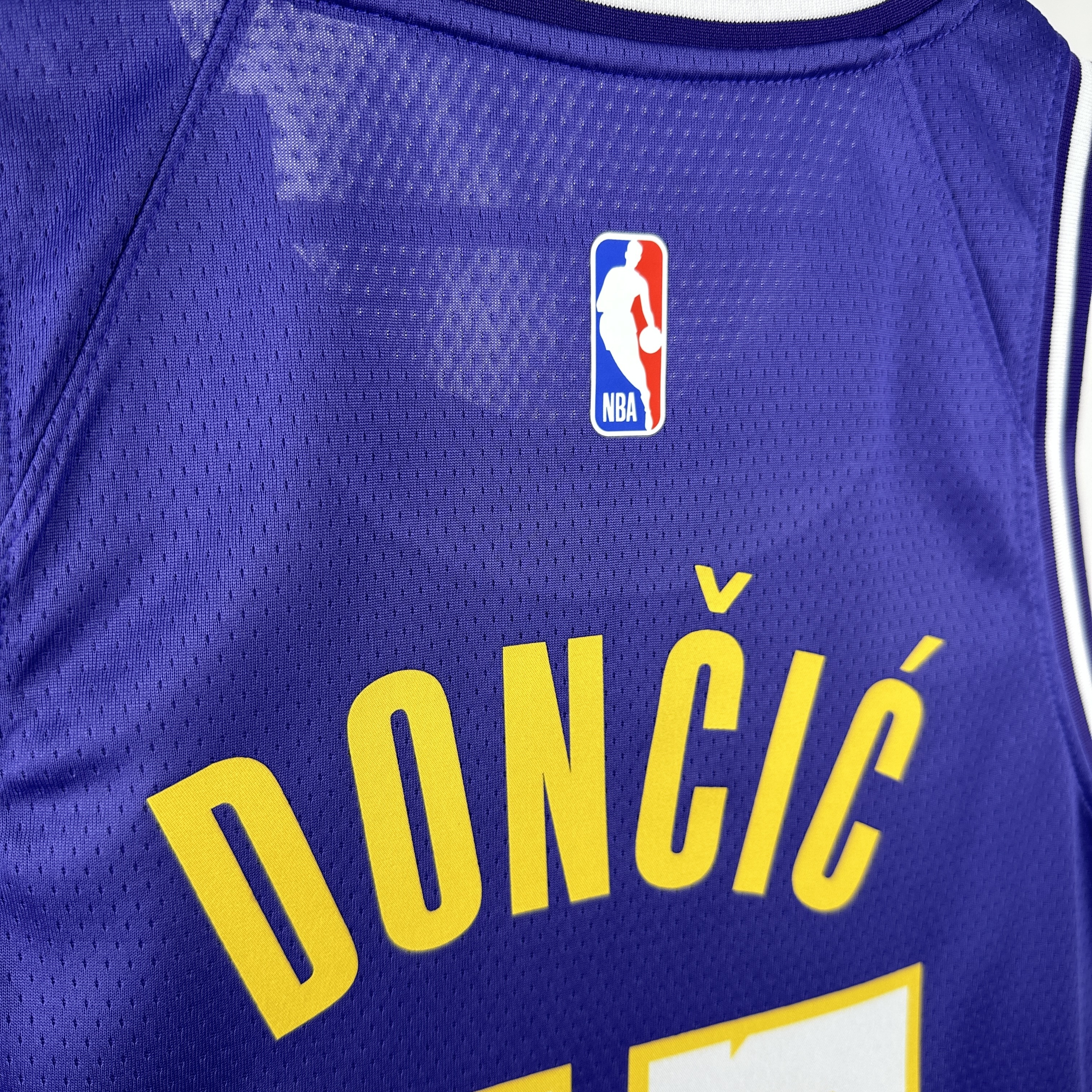 26 Season Lakers City Editon #77