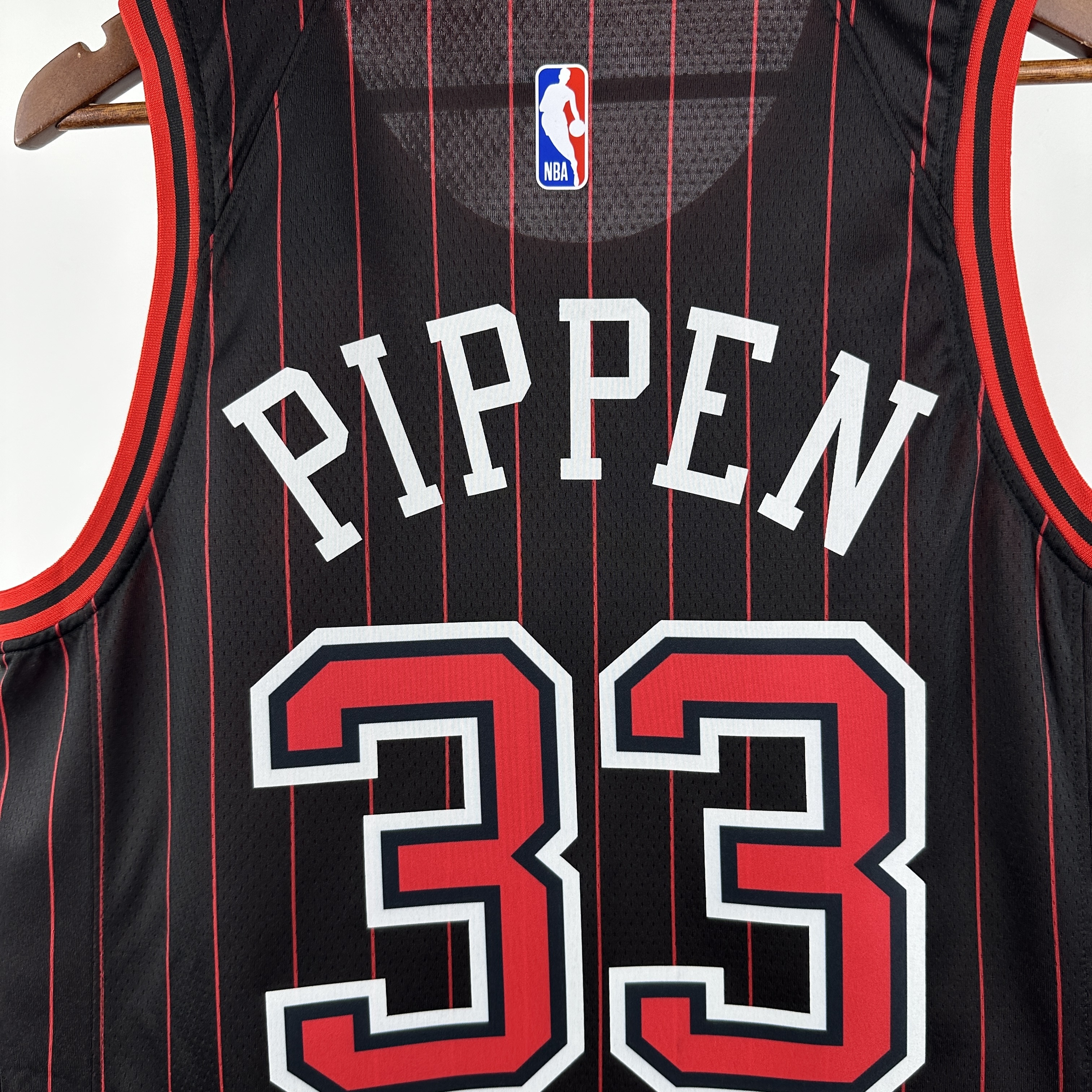 26 Season Chicago Bulls Flyer Edition No.33