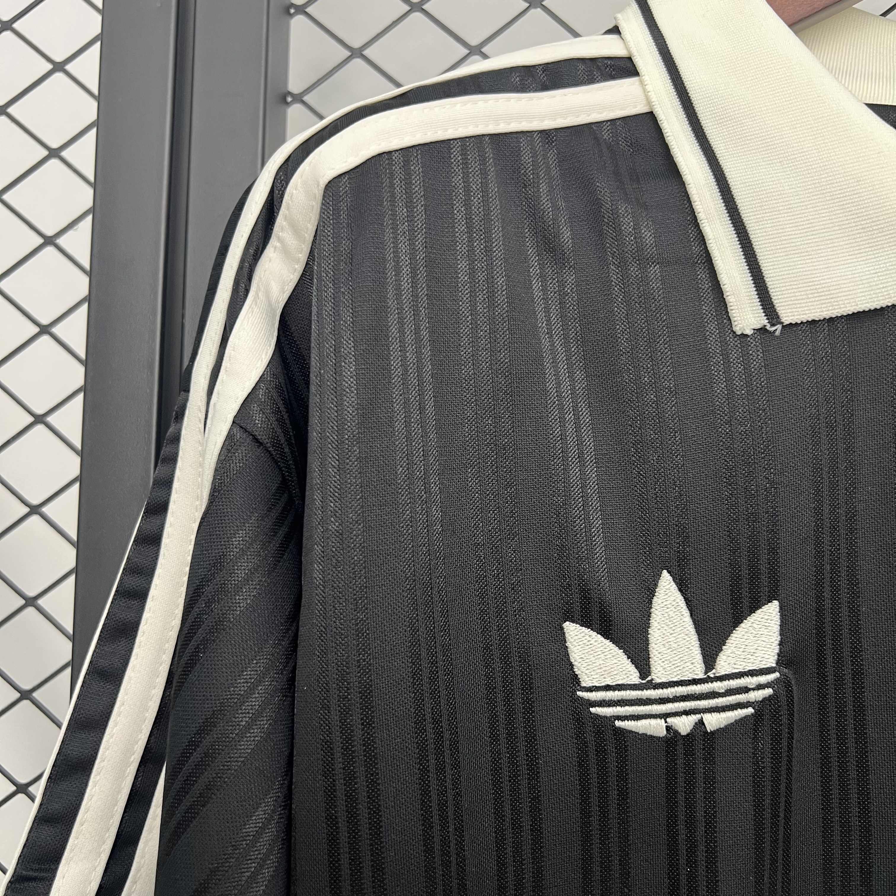 TOUR JACQUARD JERSEY