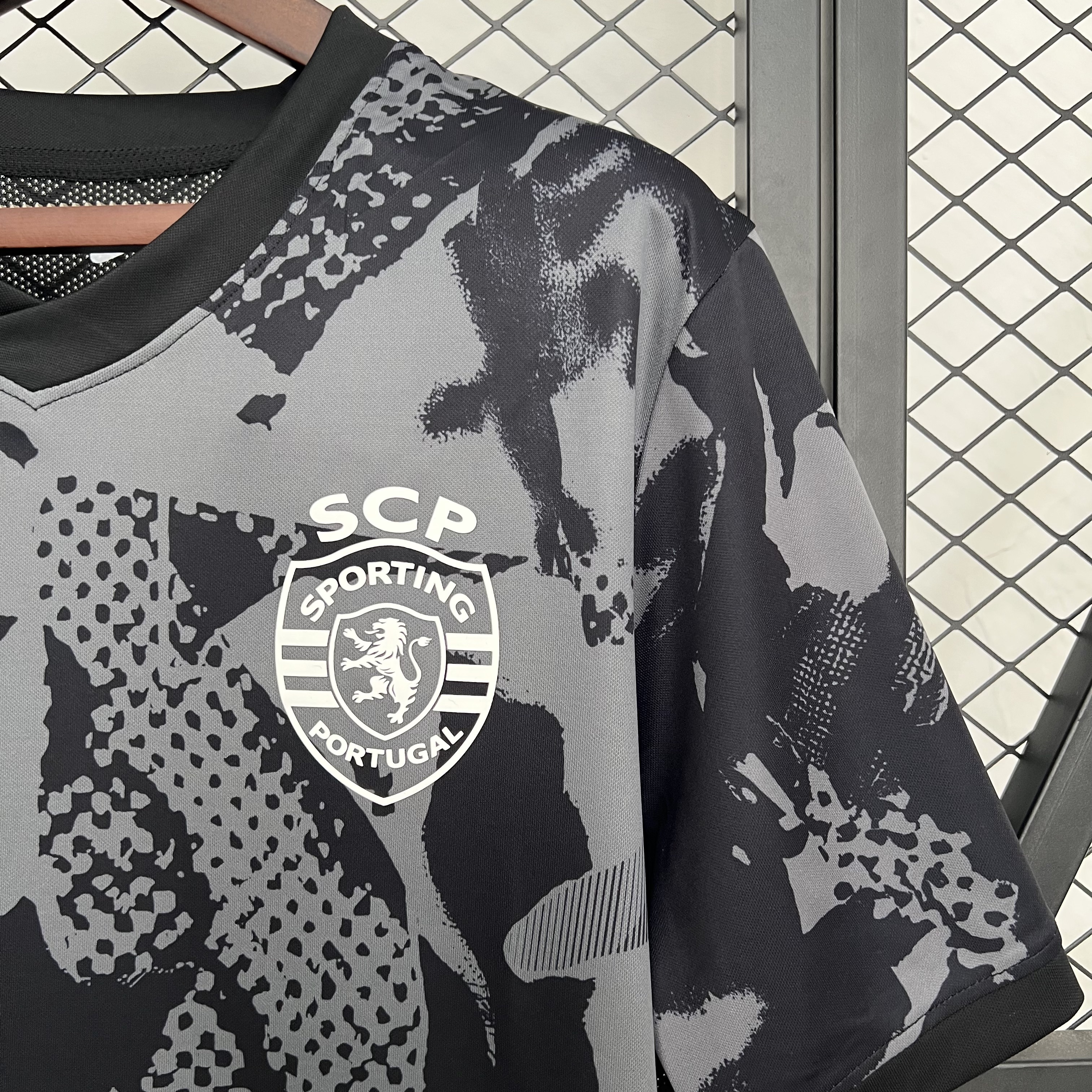 25/26 Sporting Pr-match Kit Black S-4XL 4