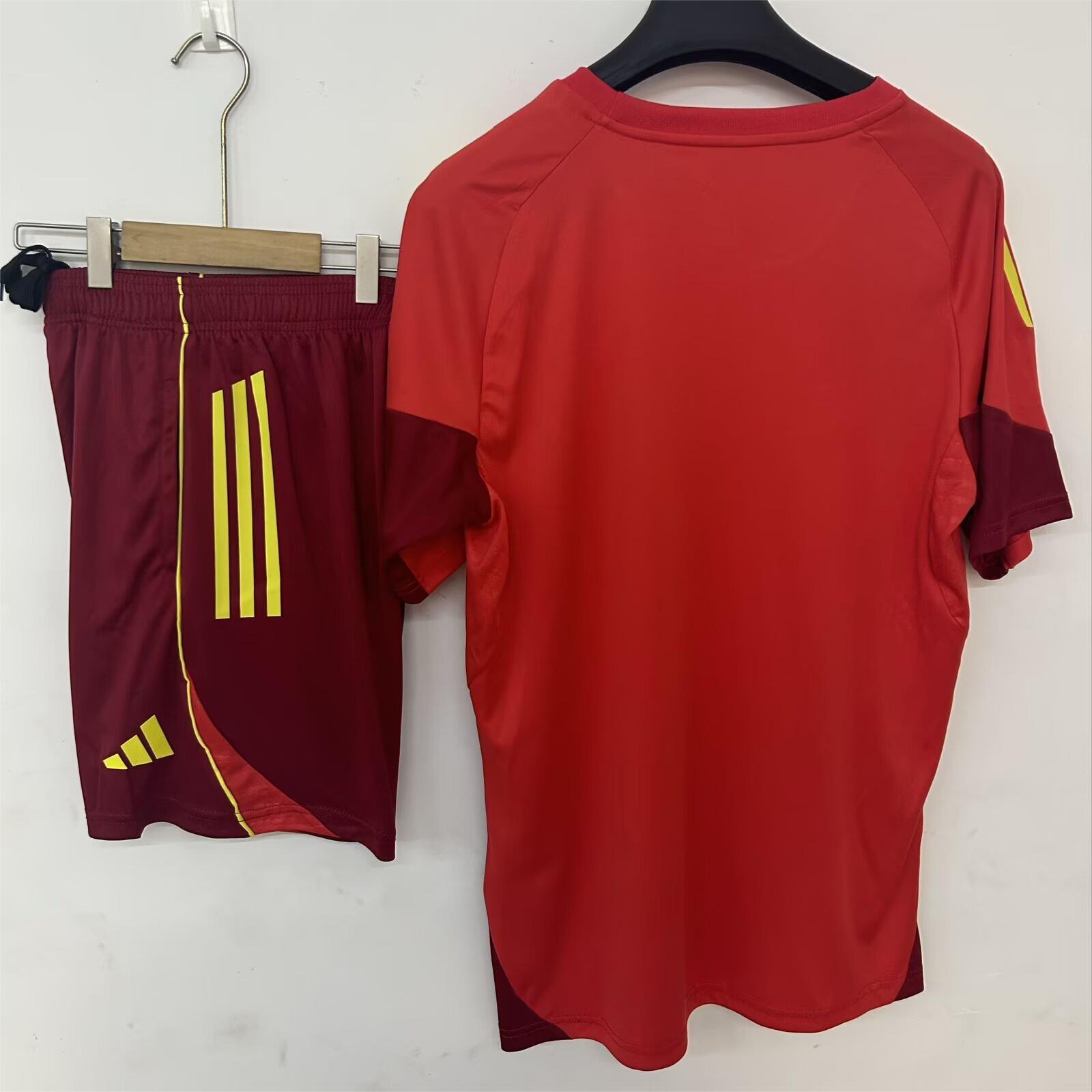 Nottingham Forest 25/26 Training Short Sleeves S-3XL