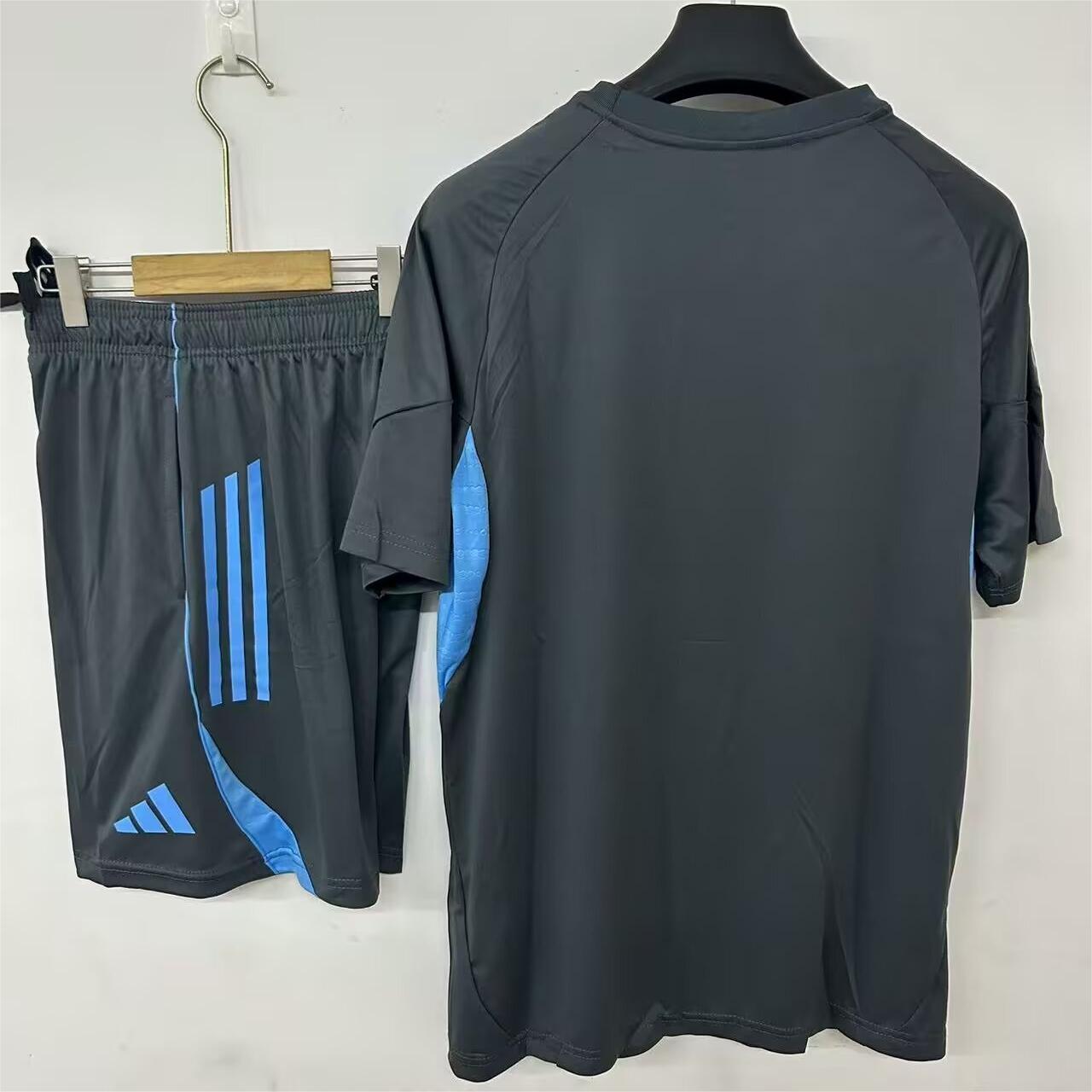 Newcastle 25/26 Training Short Sleeves S-3XL