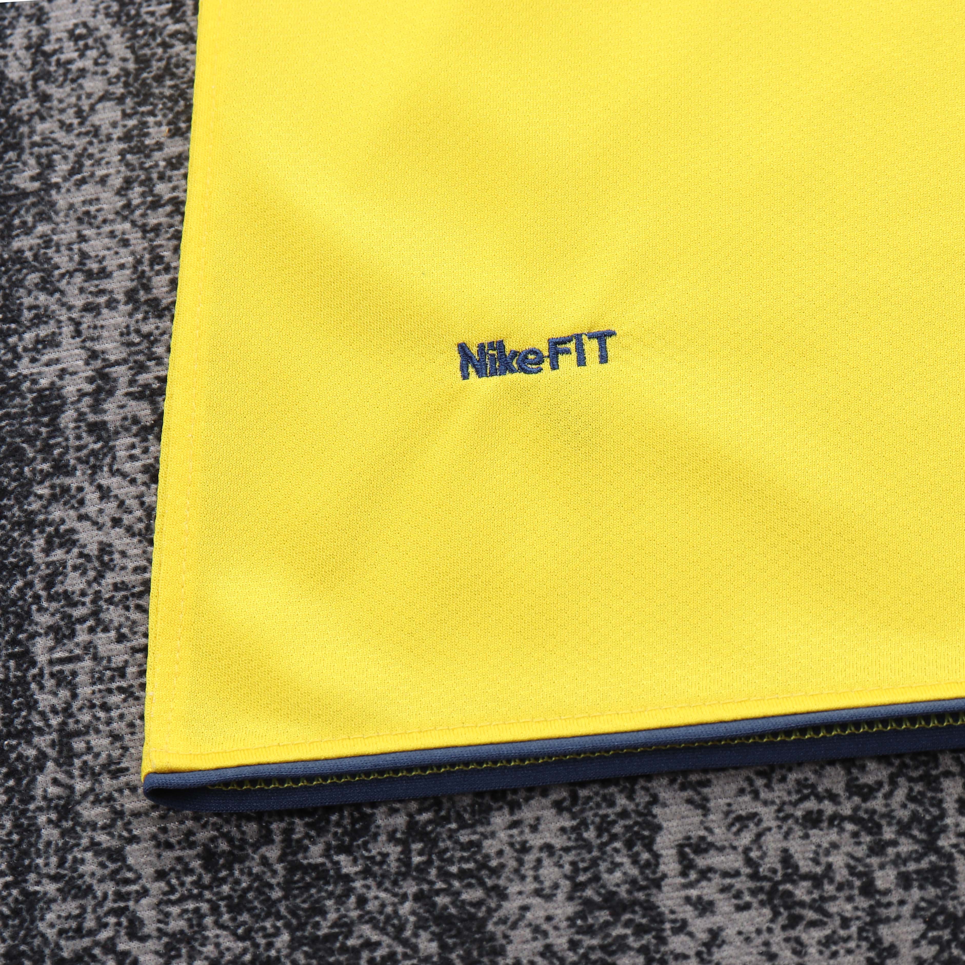 Kids kit Barcelona 08/09 Away 4