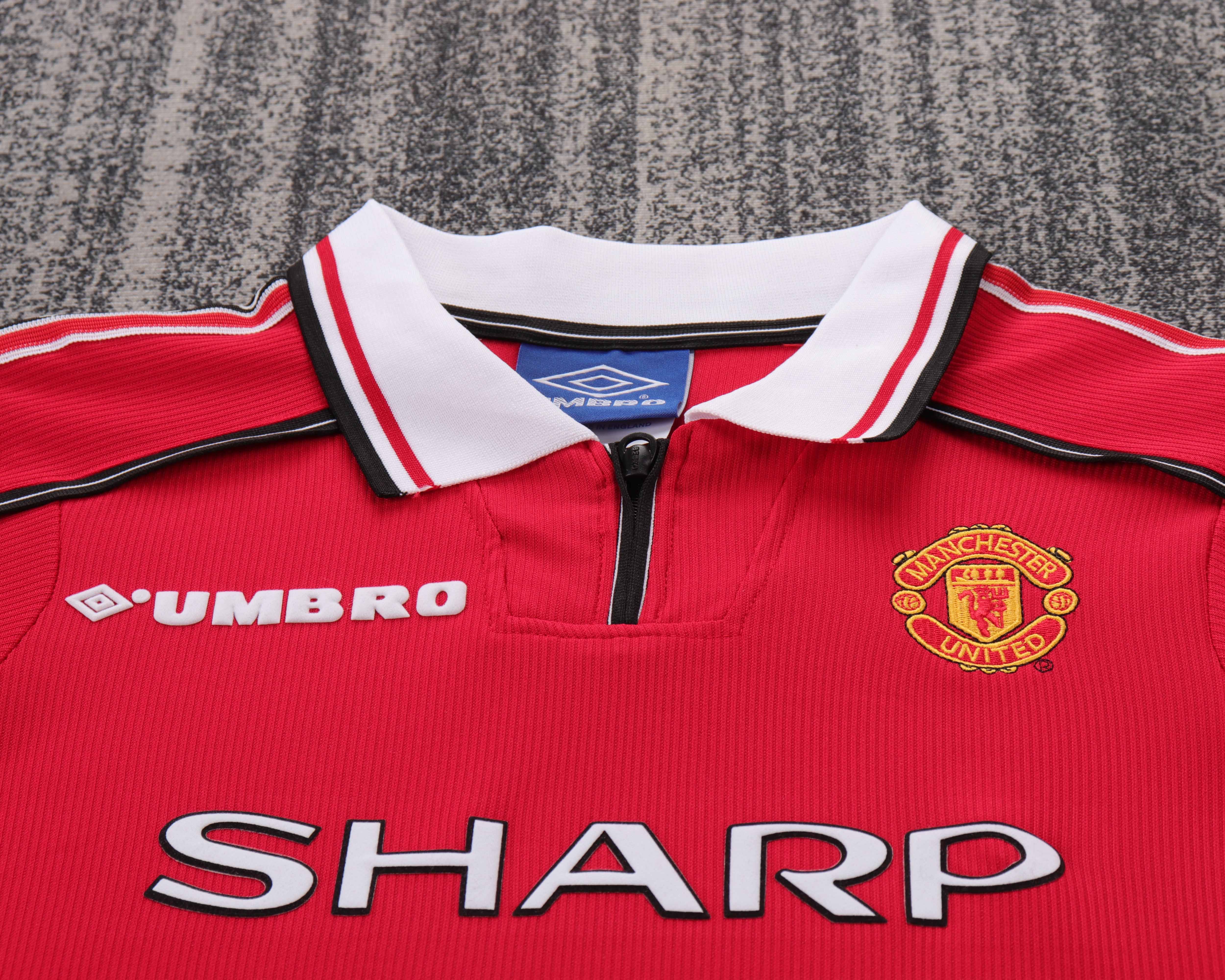 Kids Retro Man Utd 98/99 Home 4