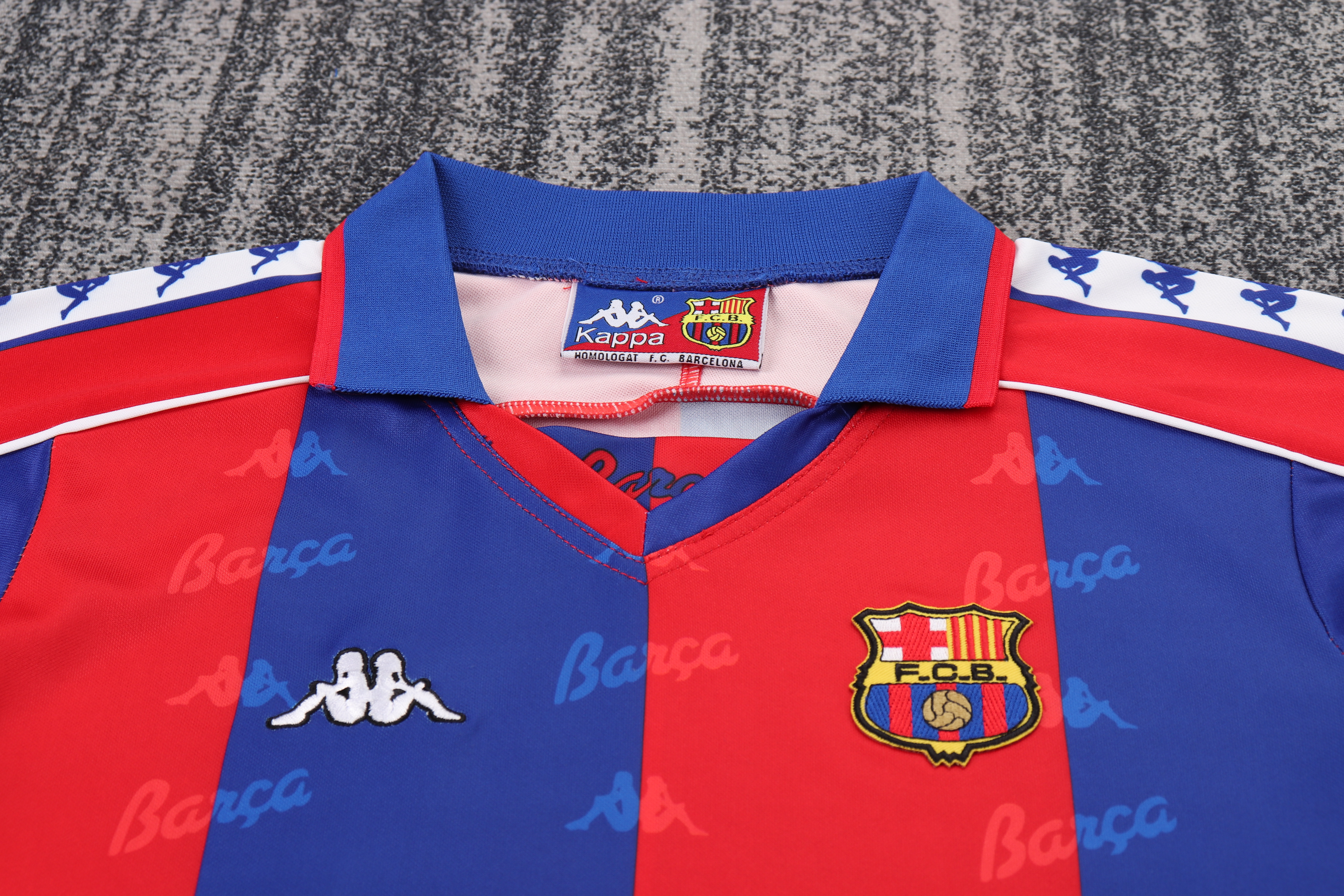 Kids kit Barcelona 92/95 Home 3