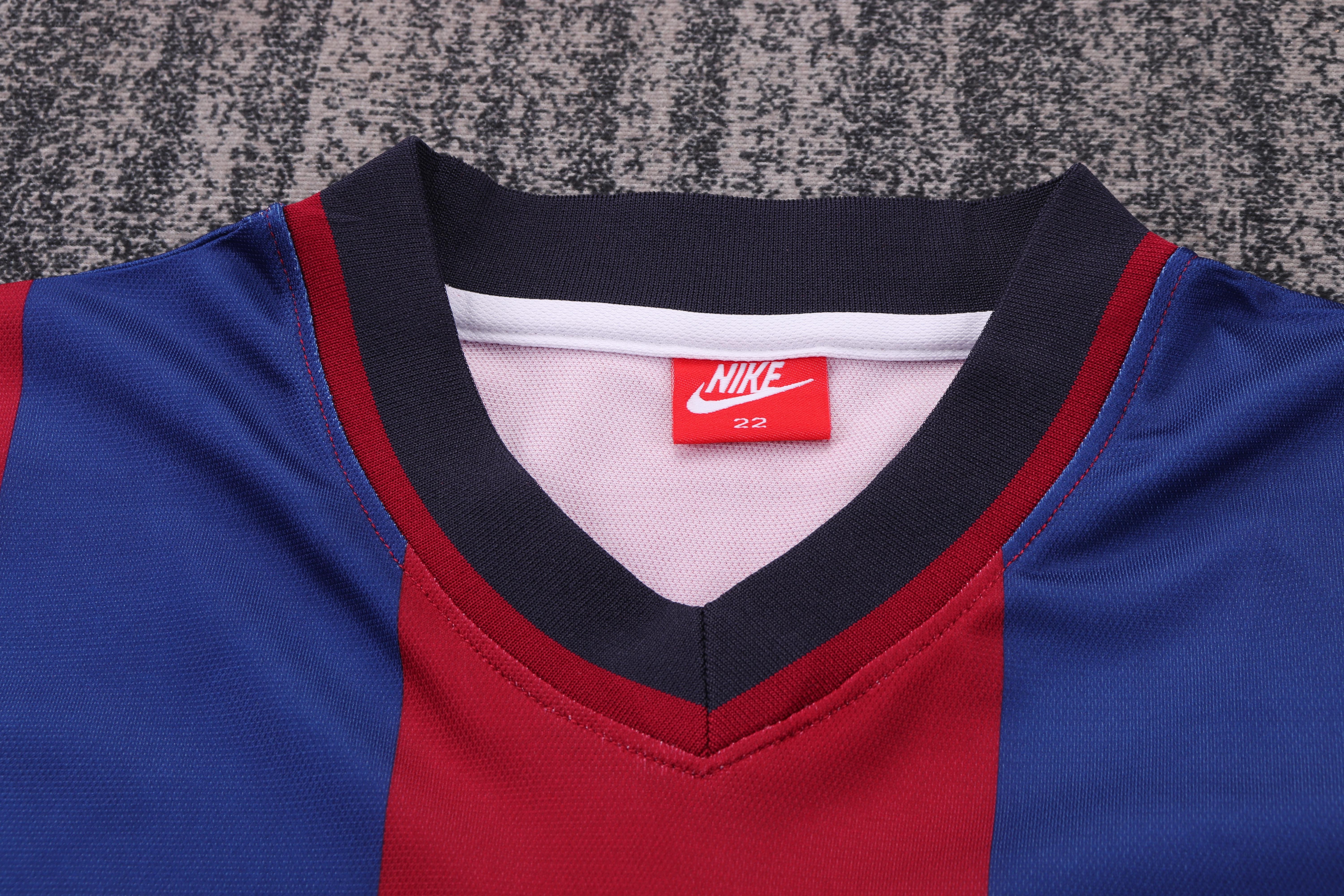 Kids kit Barcelona 98/99 Home 4