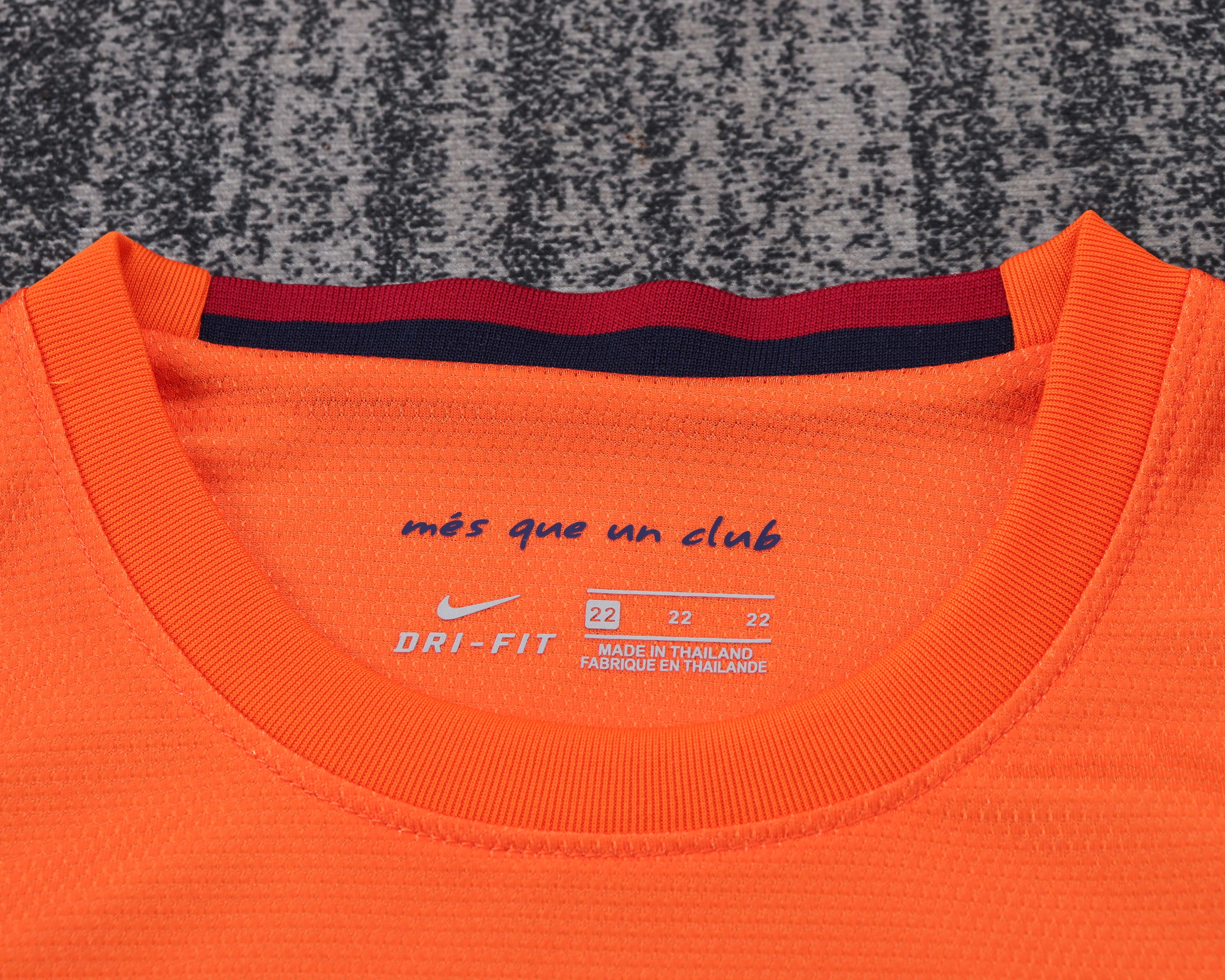 Kids kit Barcelona 12/13 Away 4