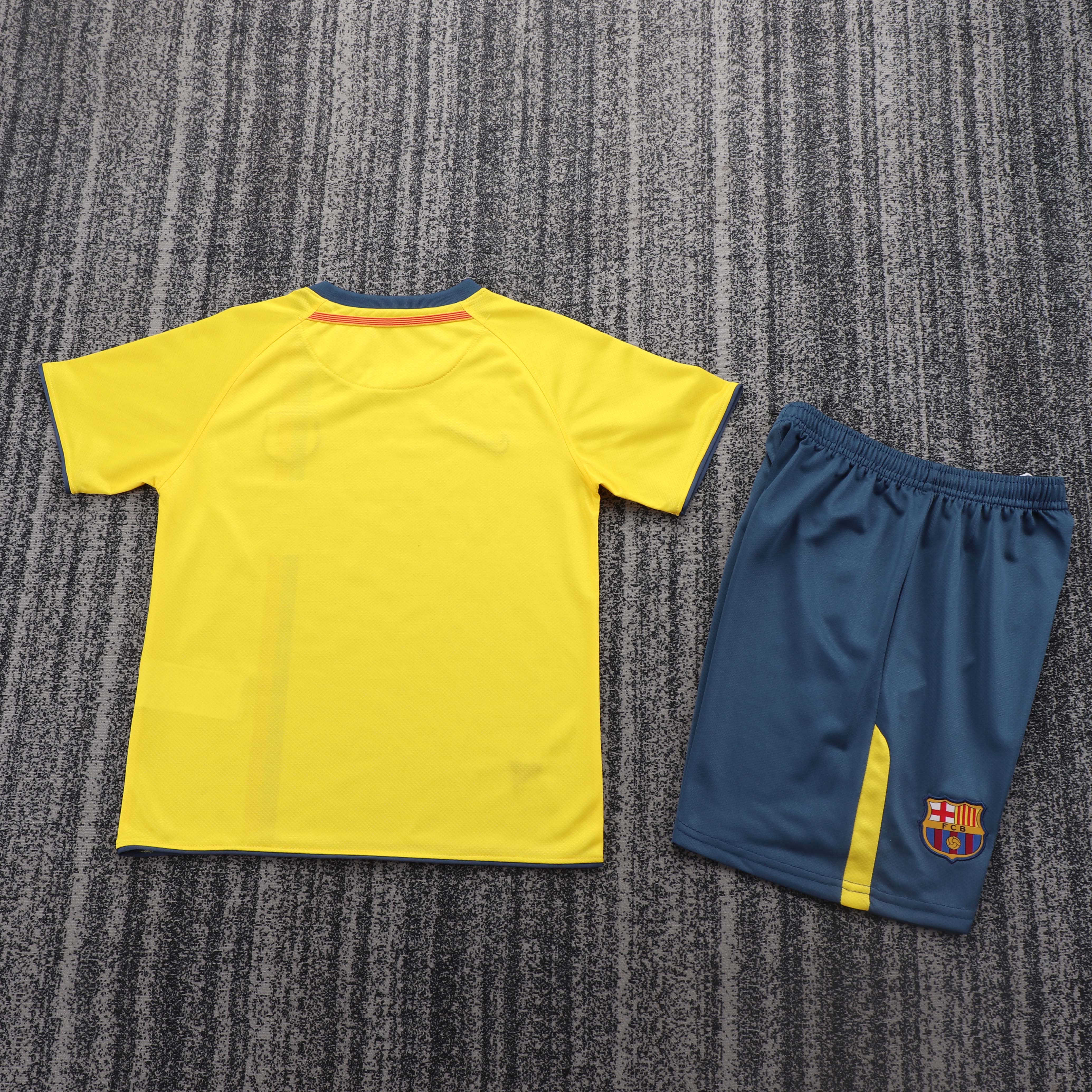 Kids kit Barcelona 08/09 Away