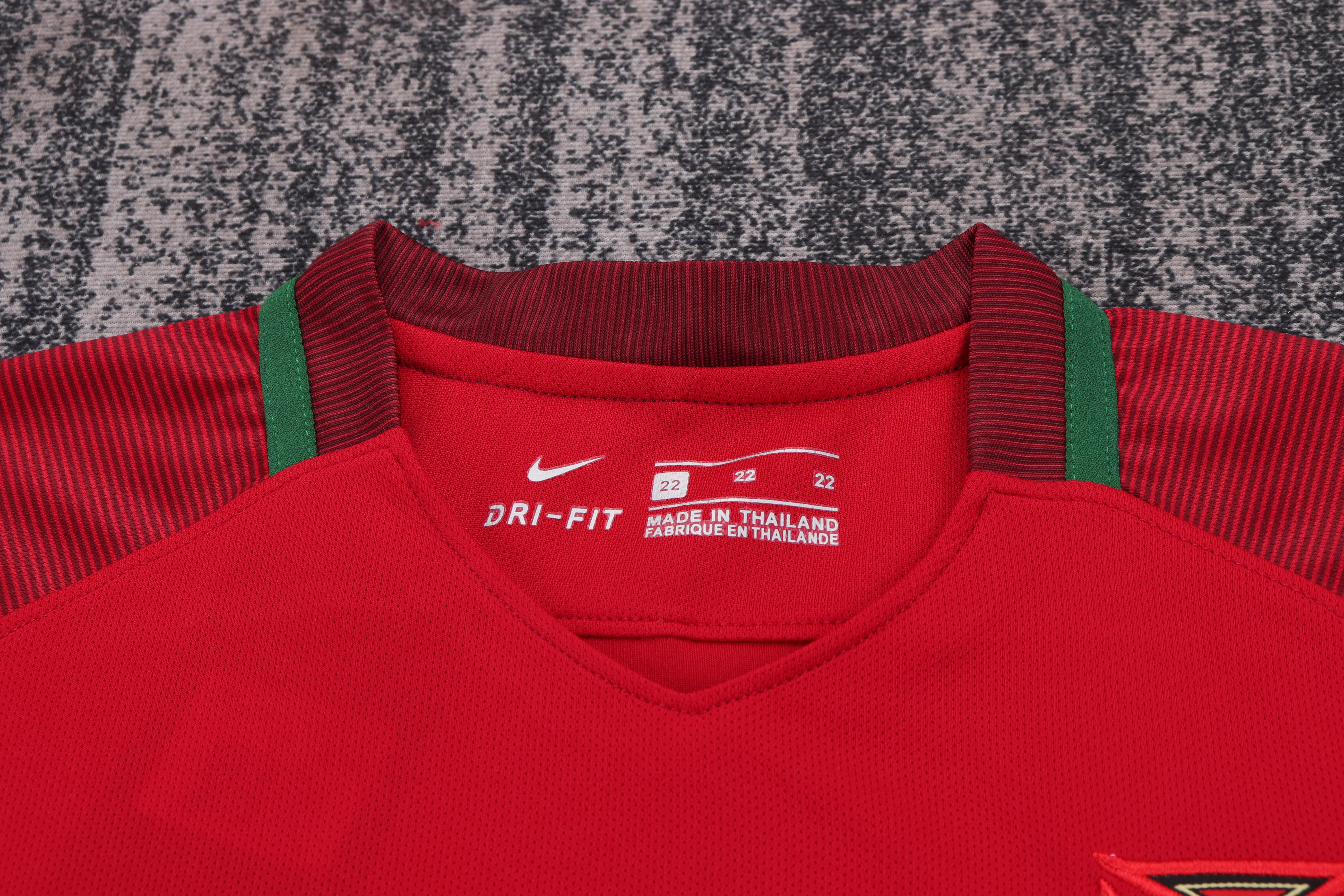 Kids Retro Kit Portugal 16/17 Home 3