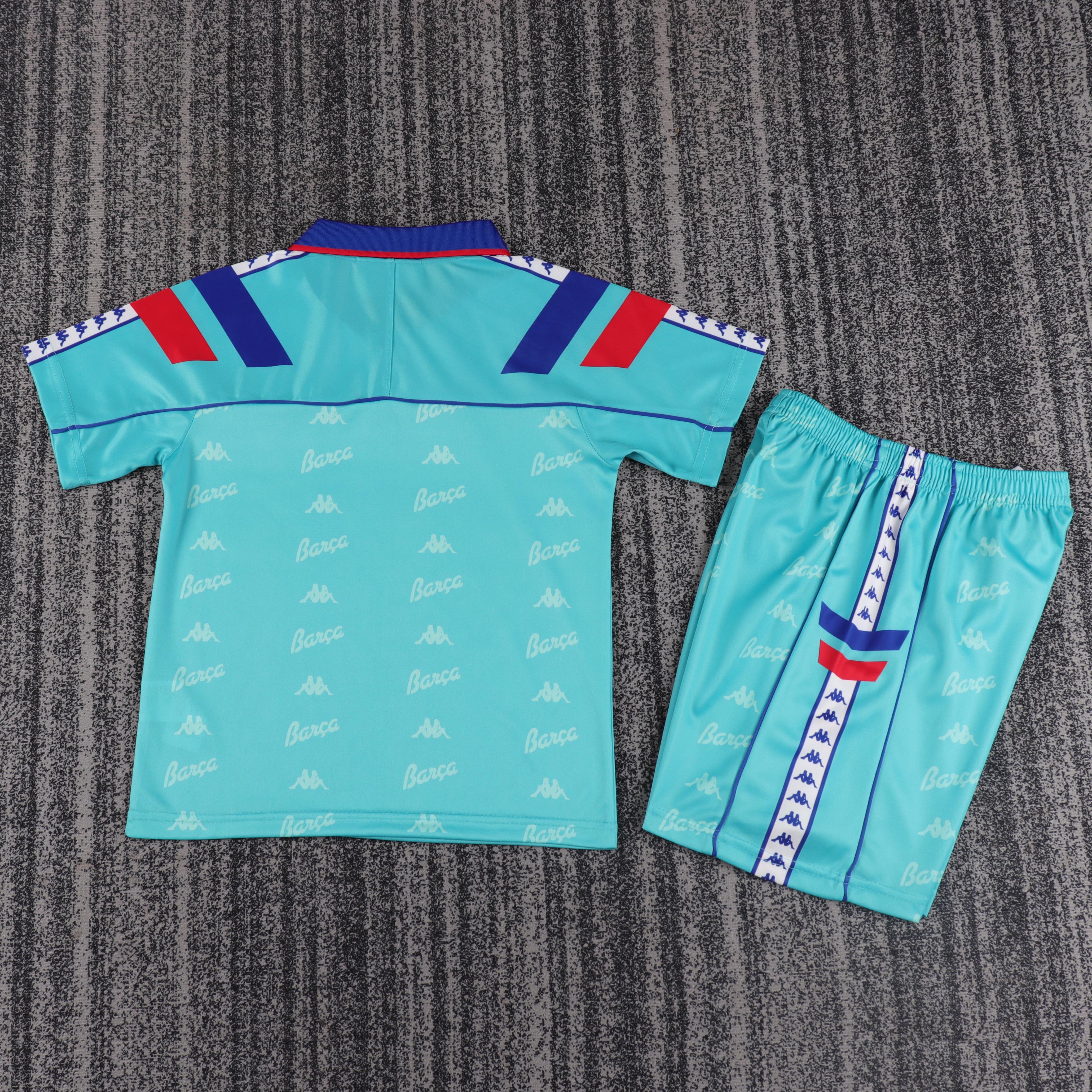 Kids kit Barcelona 92/95 Away