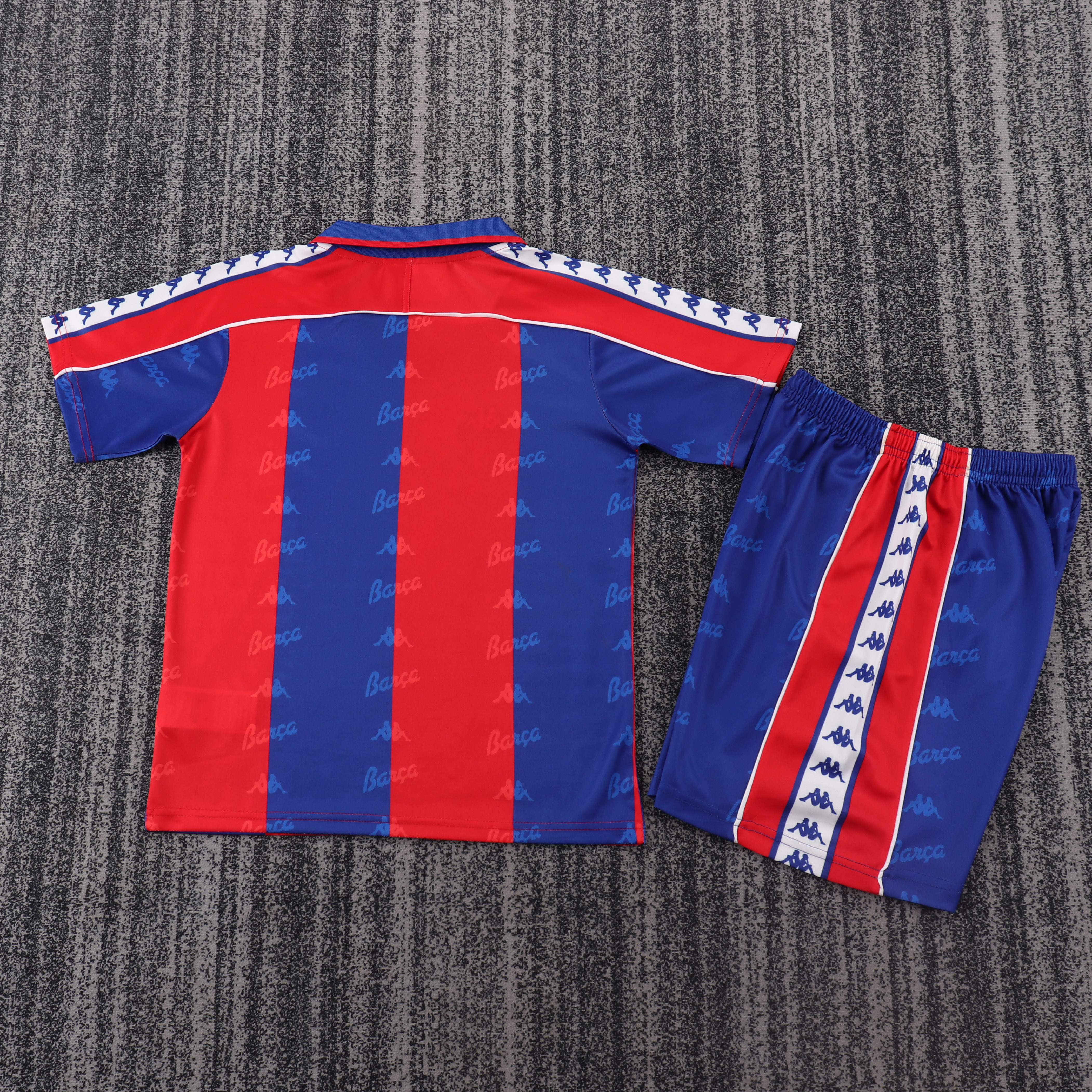 Kids kit Barcelona 92/95 Home